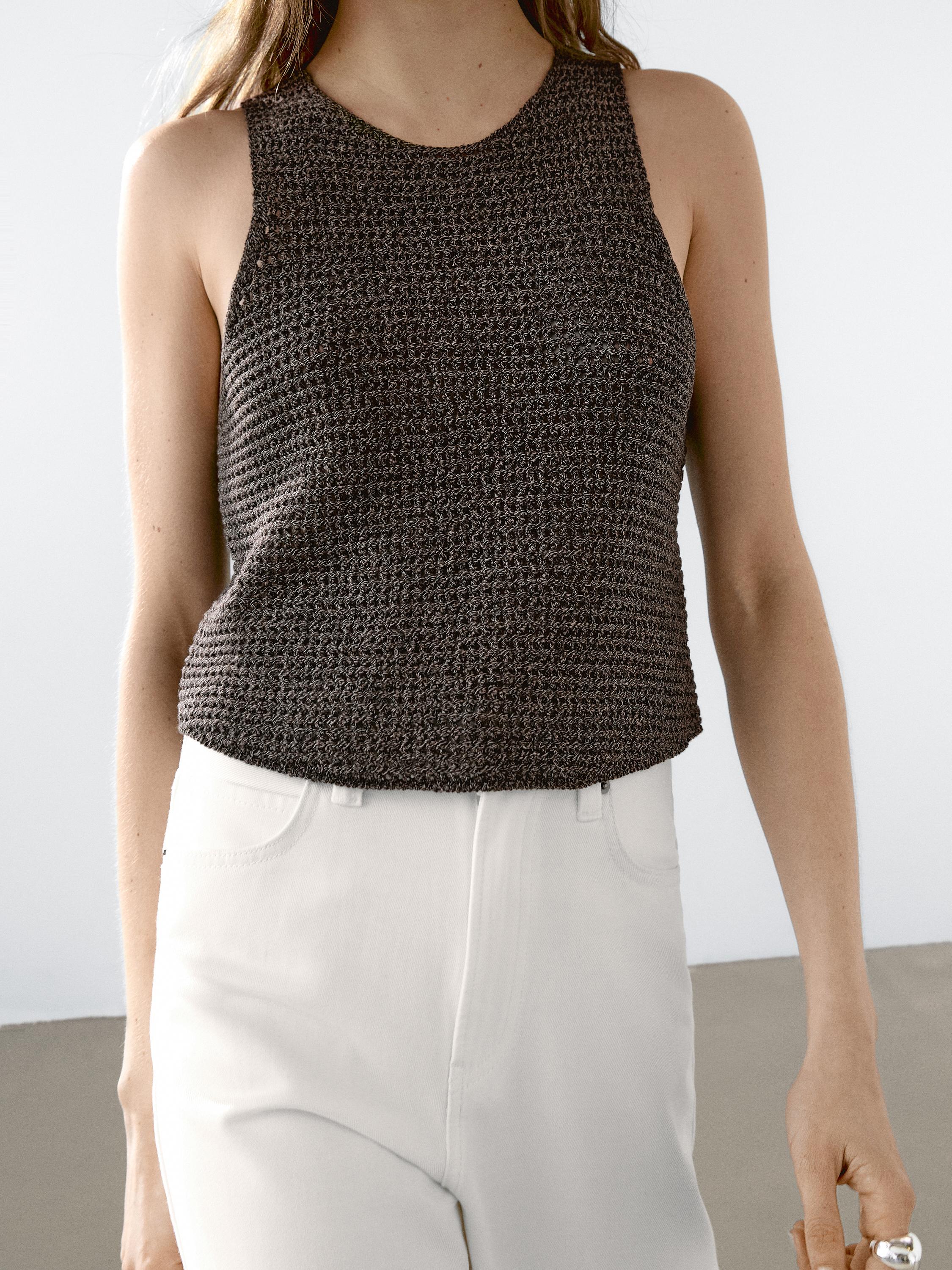 Top din tricot ajurat cu amestec de bumbac