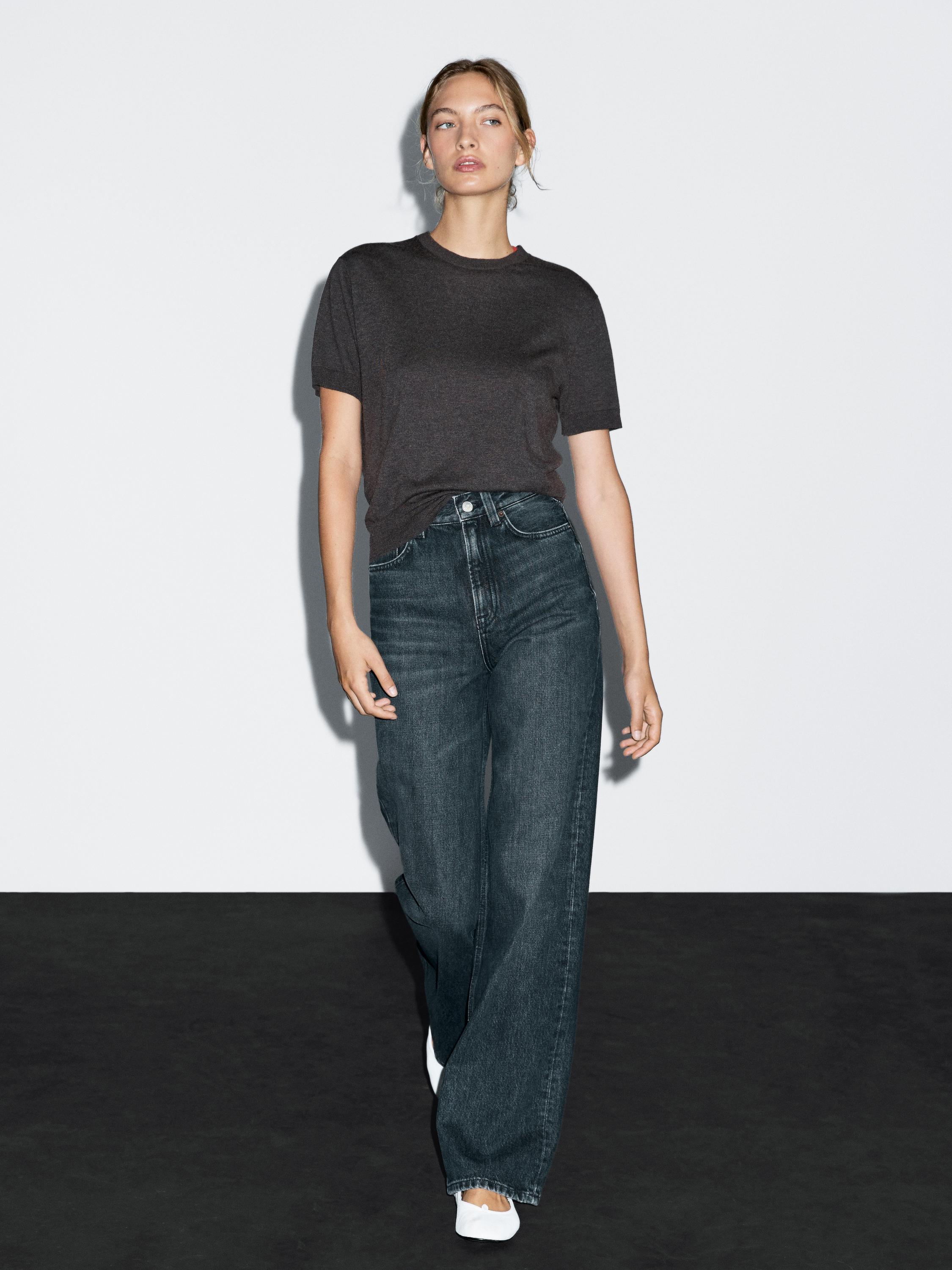 High-waist wide-leg jeans