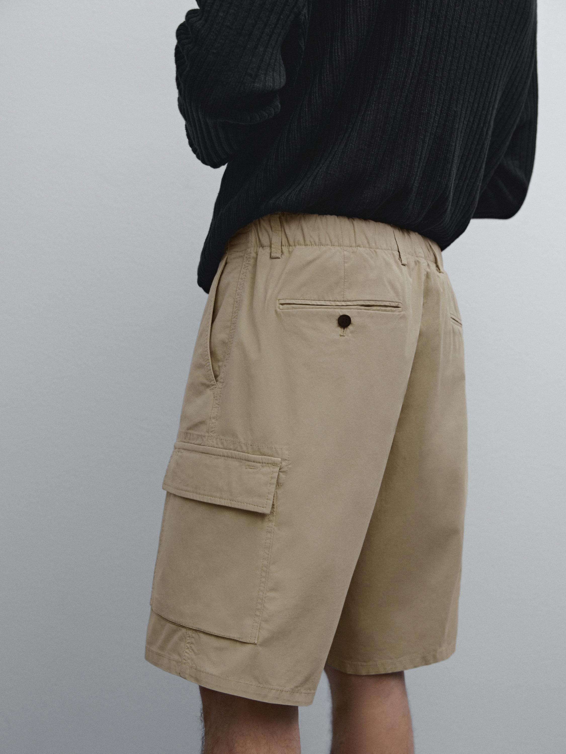 Cotton blend cargo Bermuda shorts