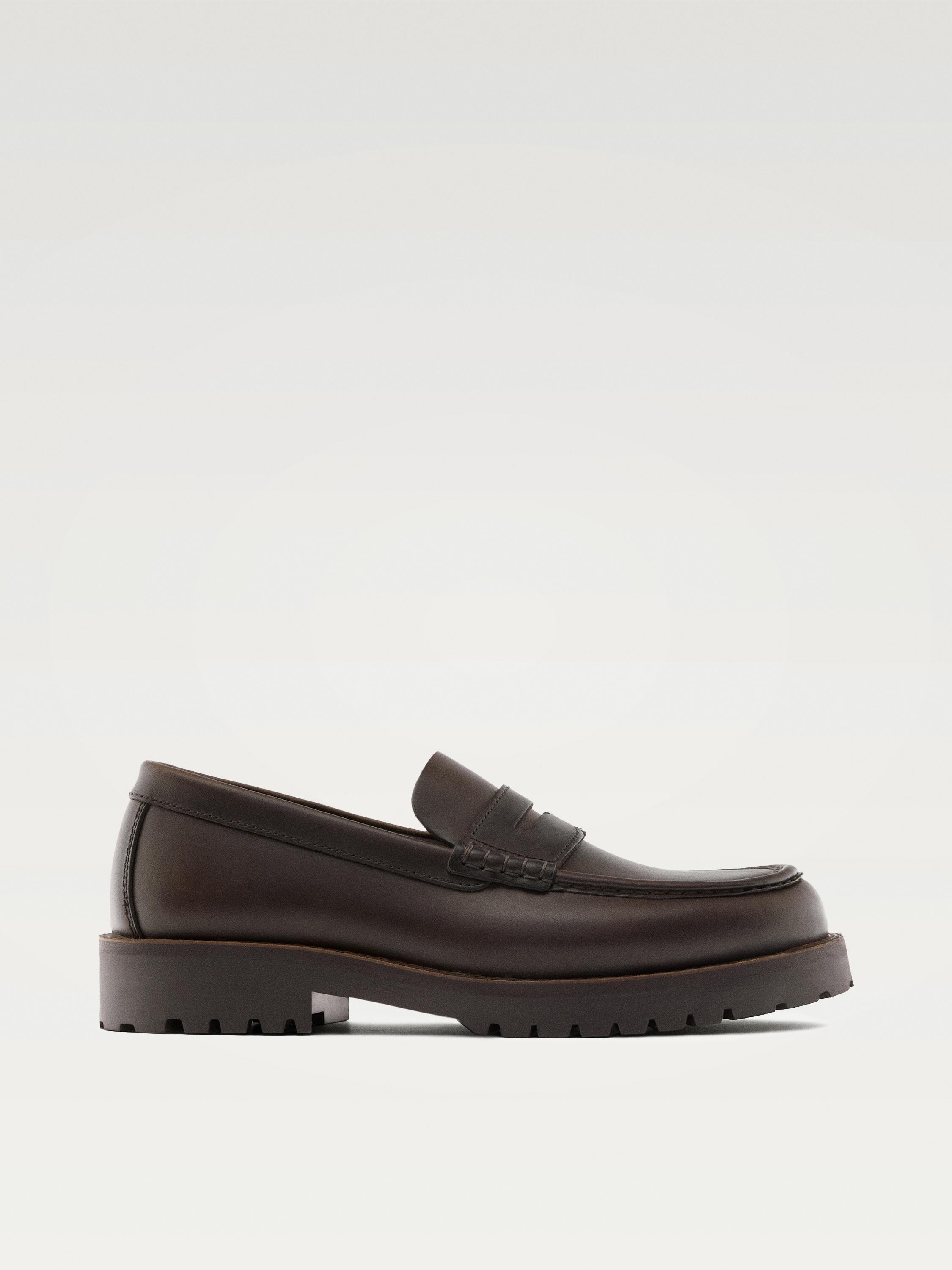 Moc toe loafers with track sole — BROWN