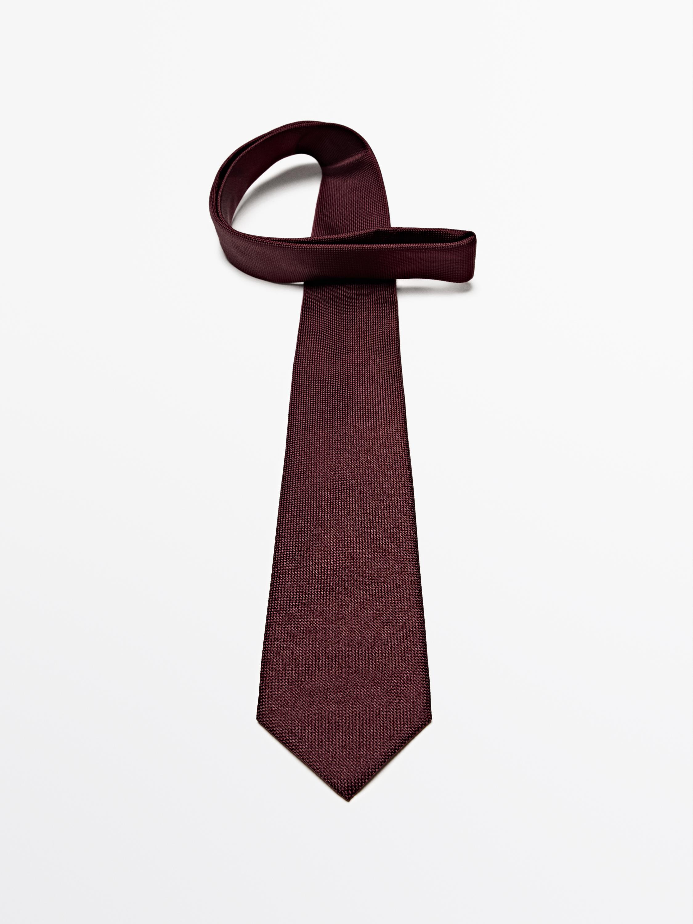100% mulberry silk tie
