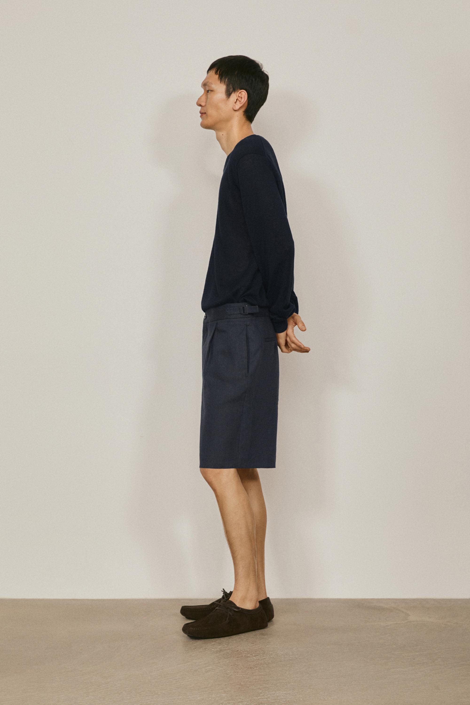 Total look darted linen Bermuda shorts - LIMITED EDITION — NAVY BLUE