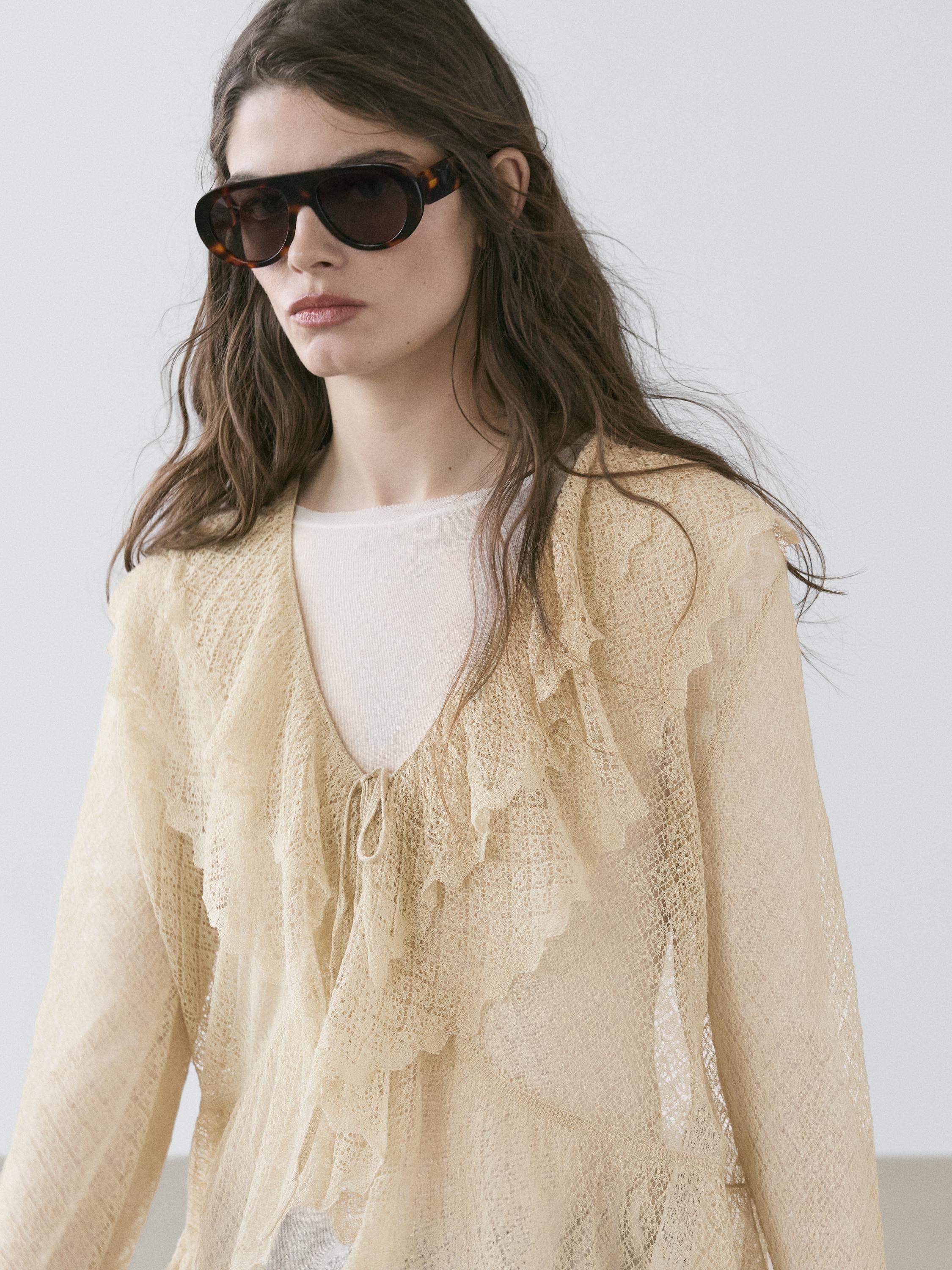 100% cotton semi-sheer T-shirt with collar detail — Off white