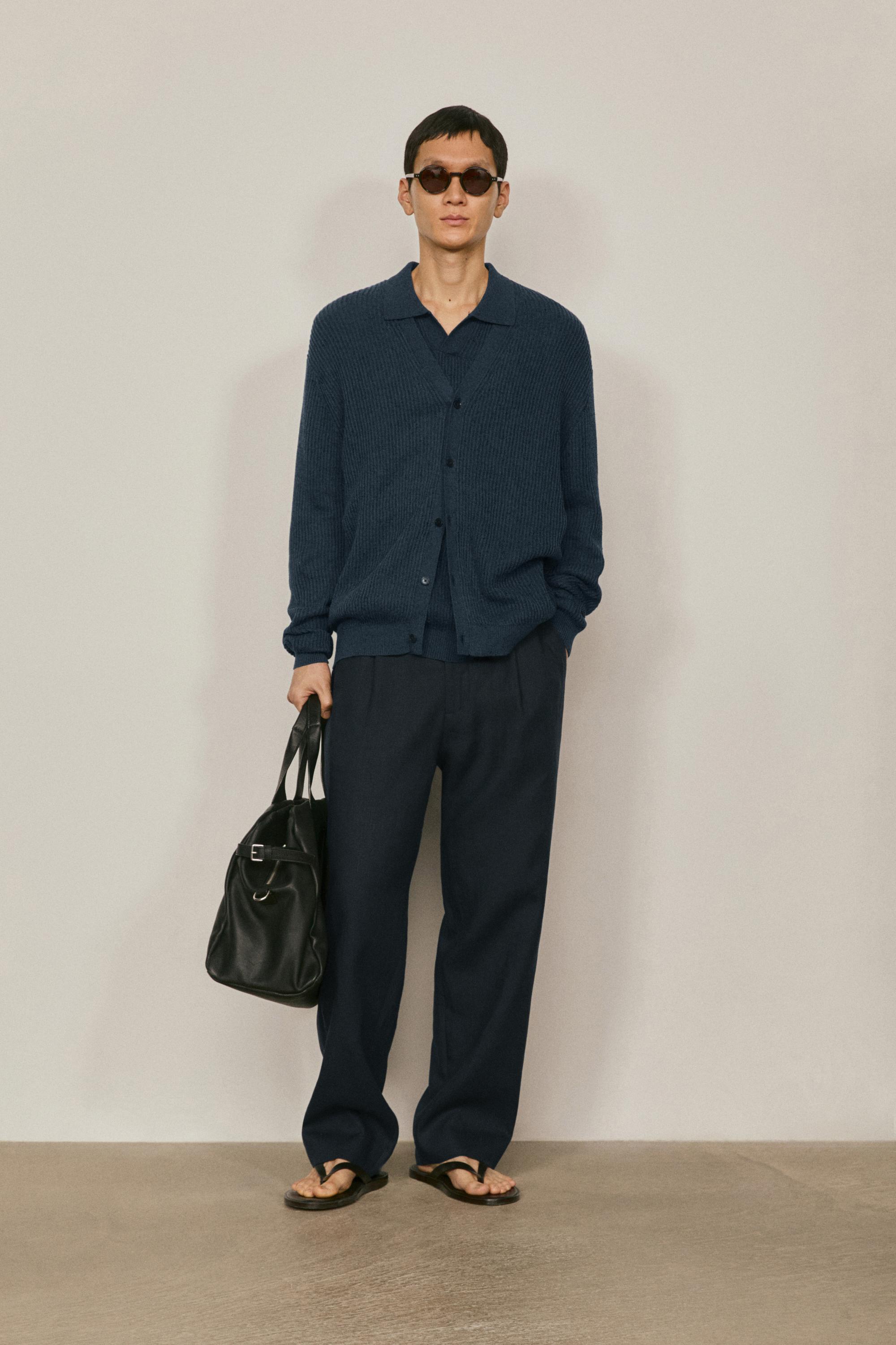 Knit V-neck cardigan - LIMITED EDITION — NAVY BLUE