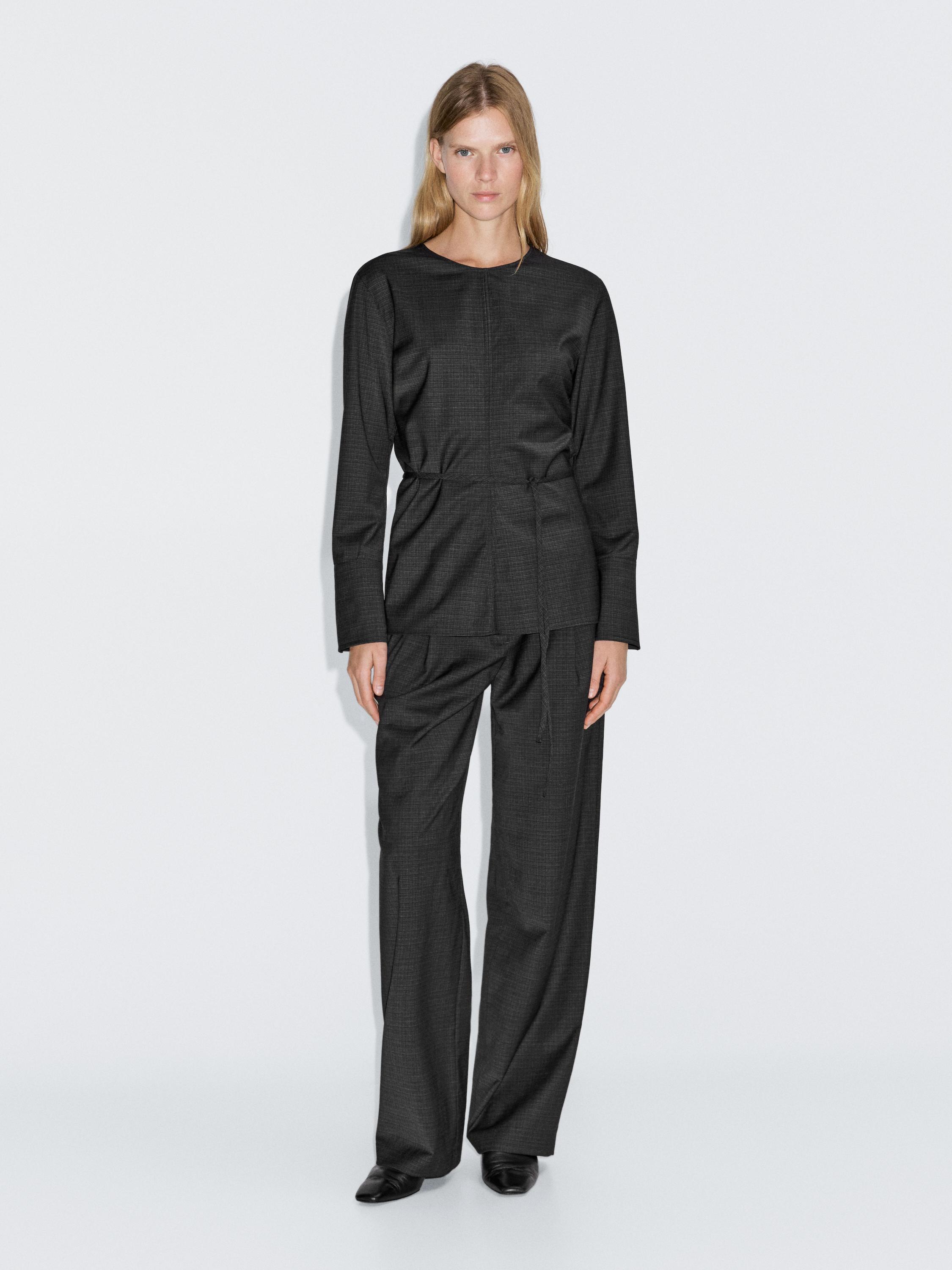 Bluse aus Wollmischgewebe mit Gürtel