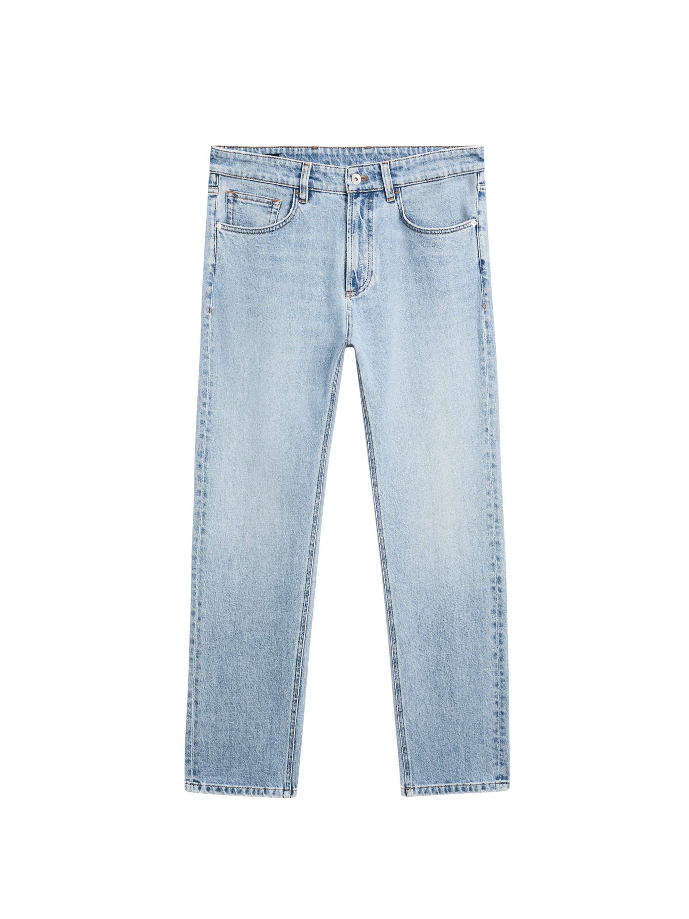 Tapered fit jeans