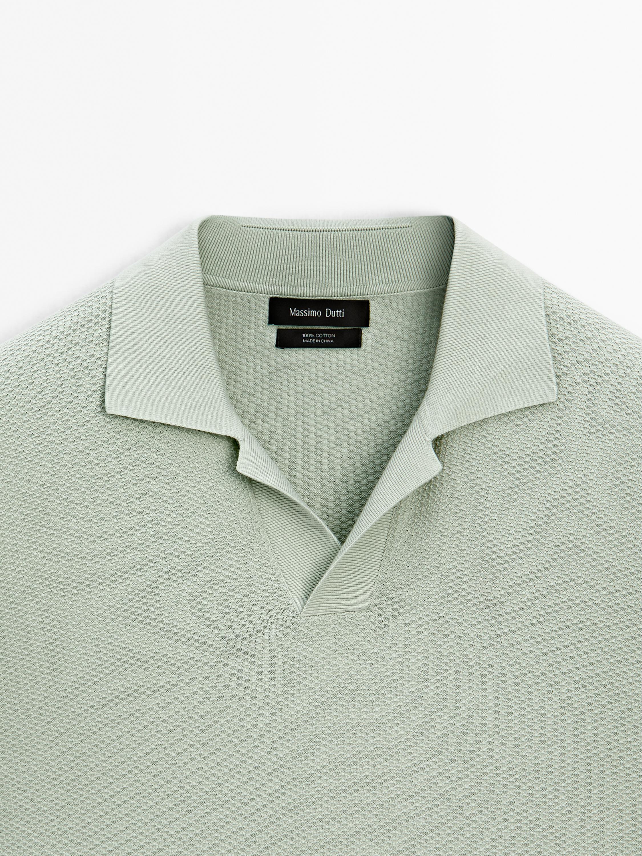 Textured knit short sleeve polo shirt
