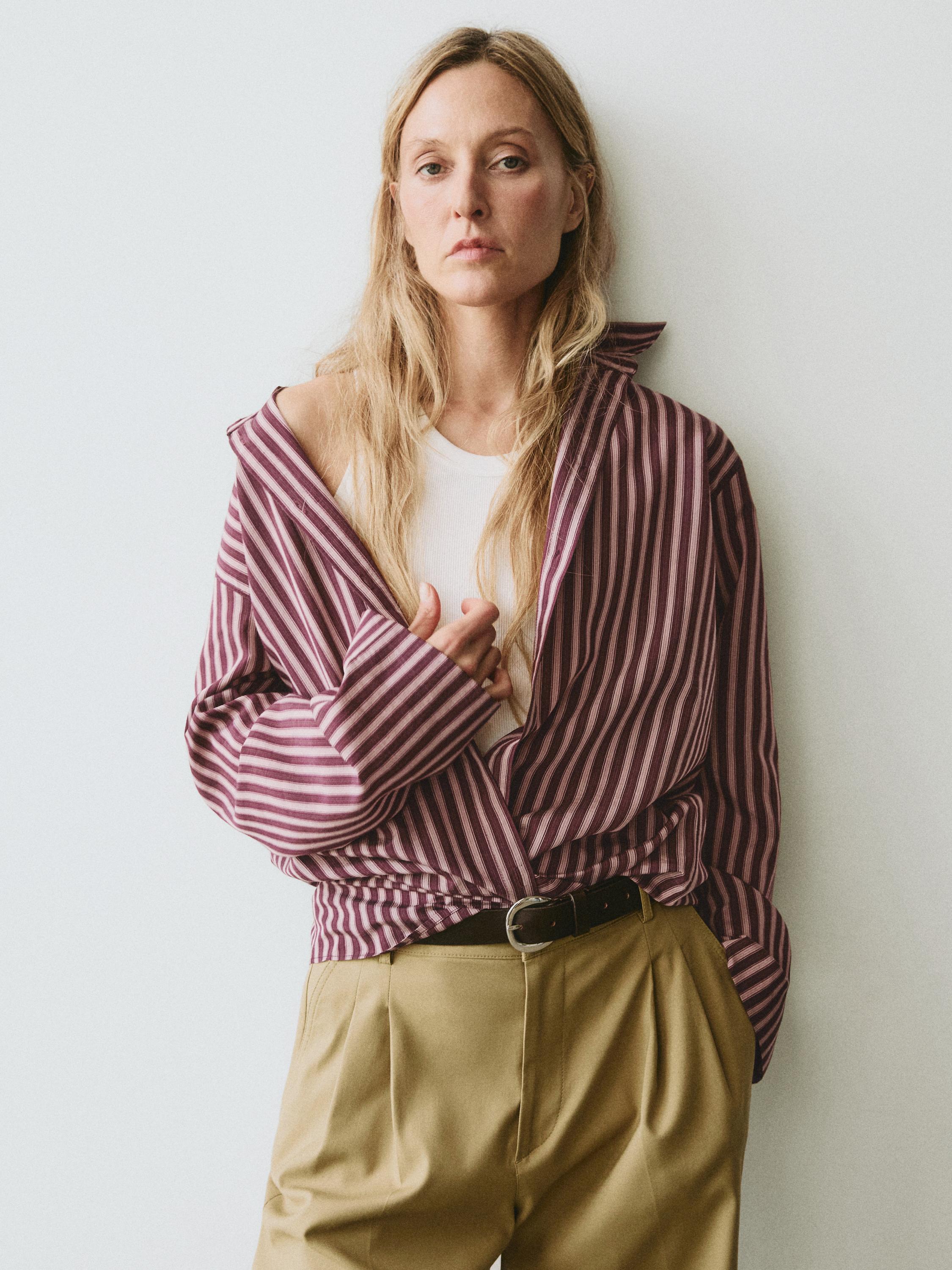 Flowing shirt with striped detailing — BROWN