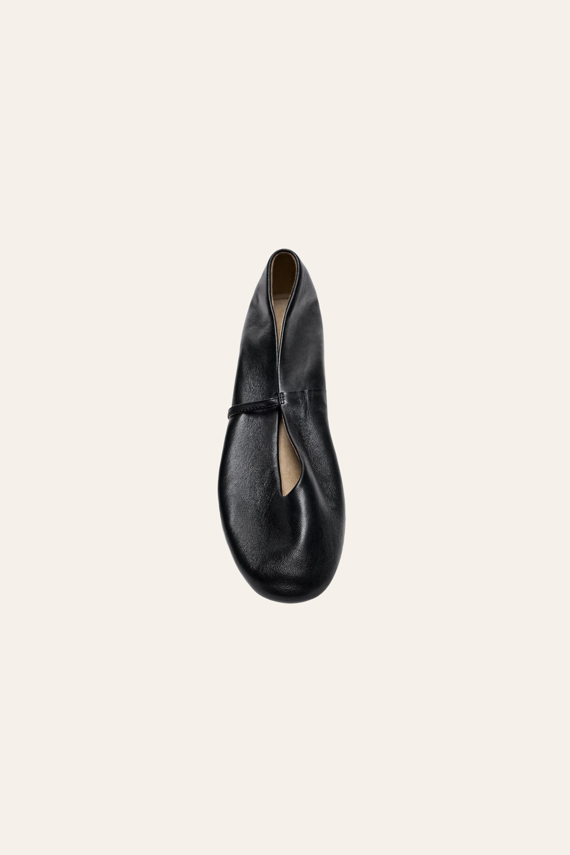 Soft leather ballerinas — BLACK