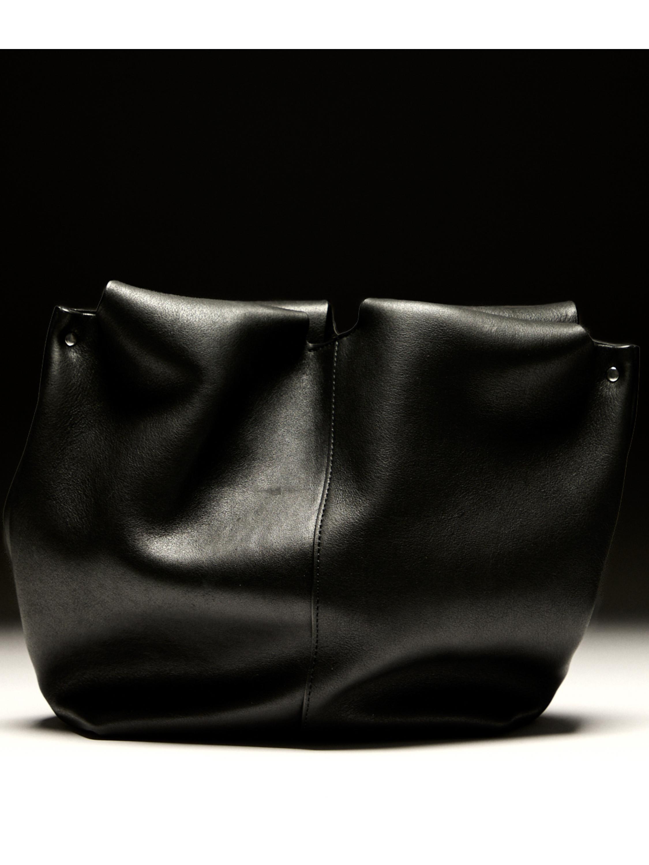 Nappa leather tote bag — BLACK
