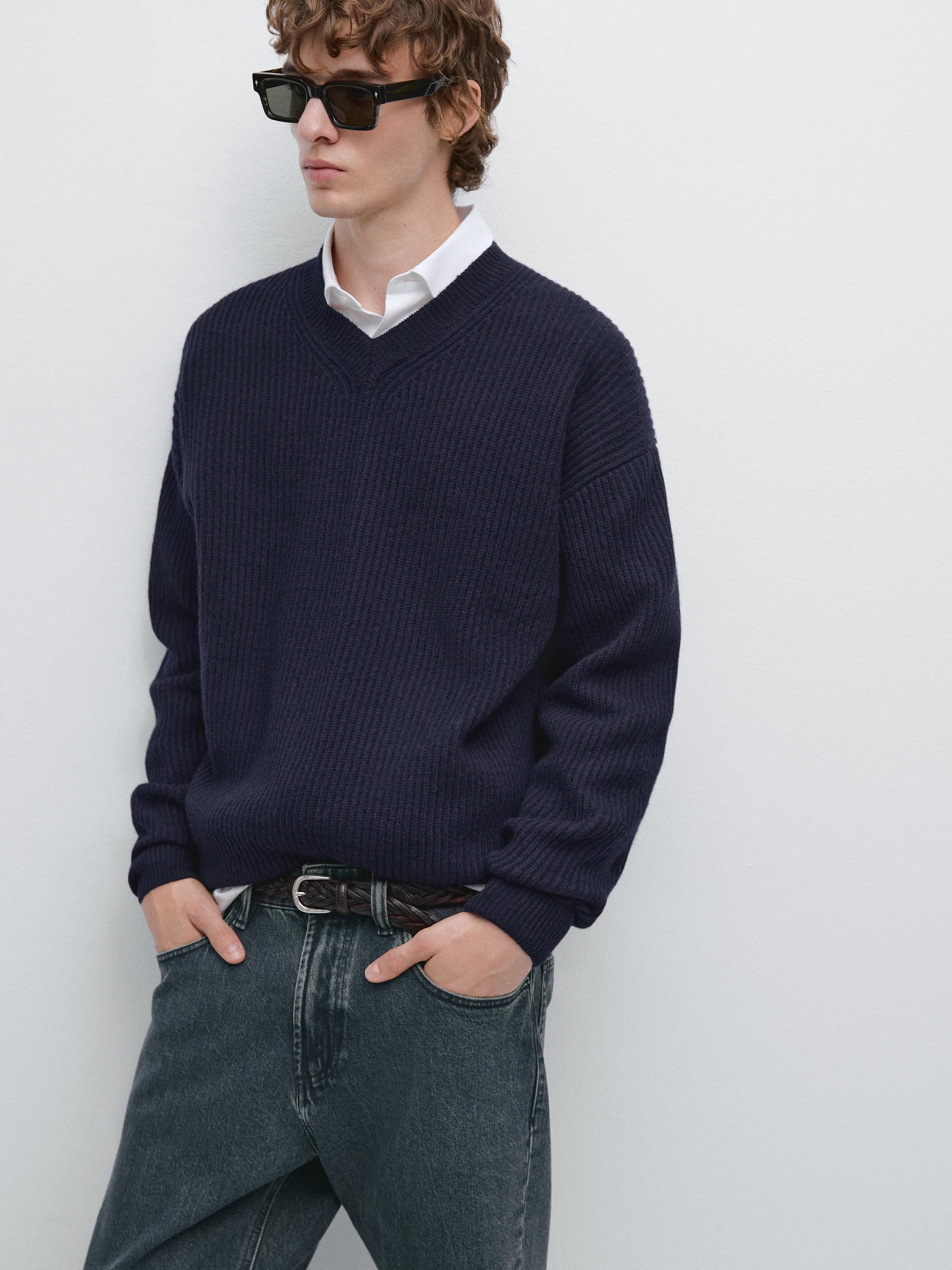 Wool blend knit V-neck jumper · Navy Blue · Sweaters Massimo Dutti