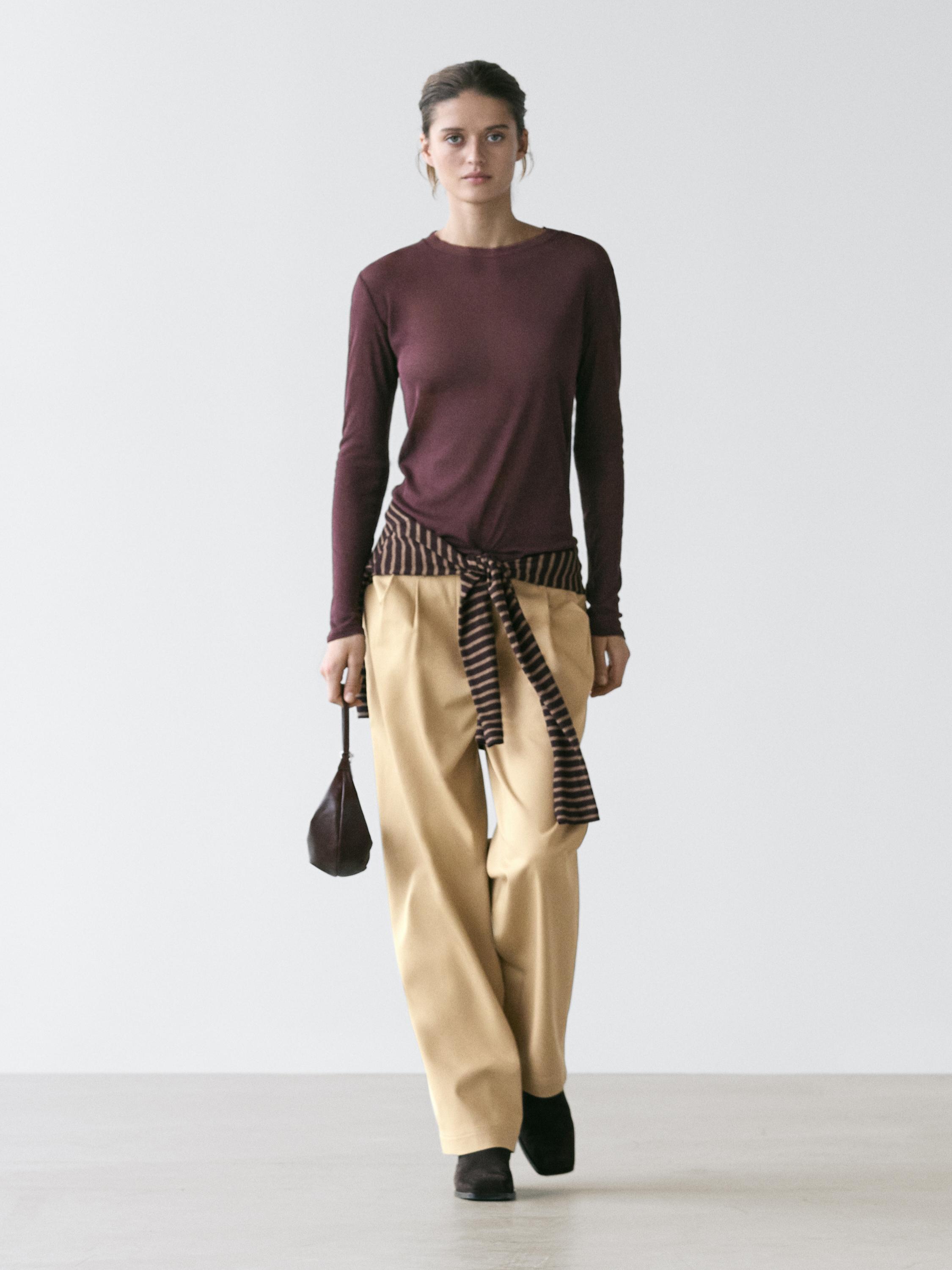 100% cotton semi-sheer T-shirt with collar detail — BURGUNDY