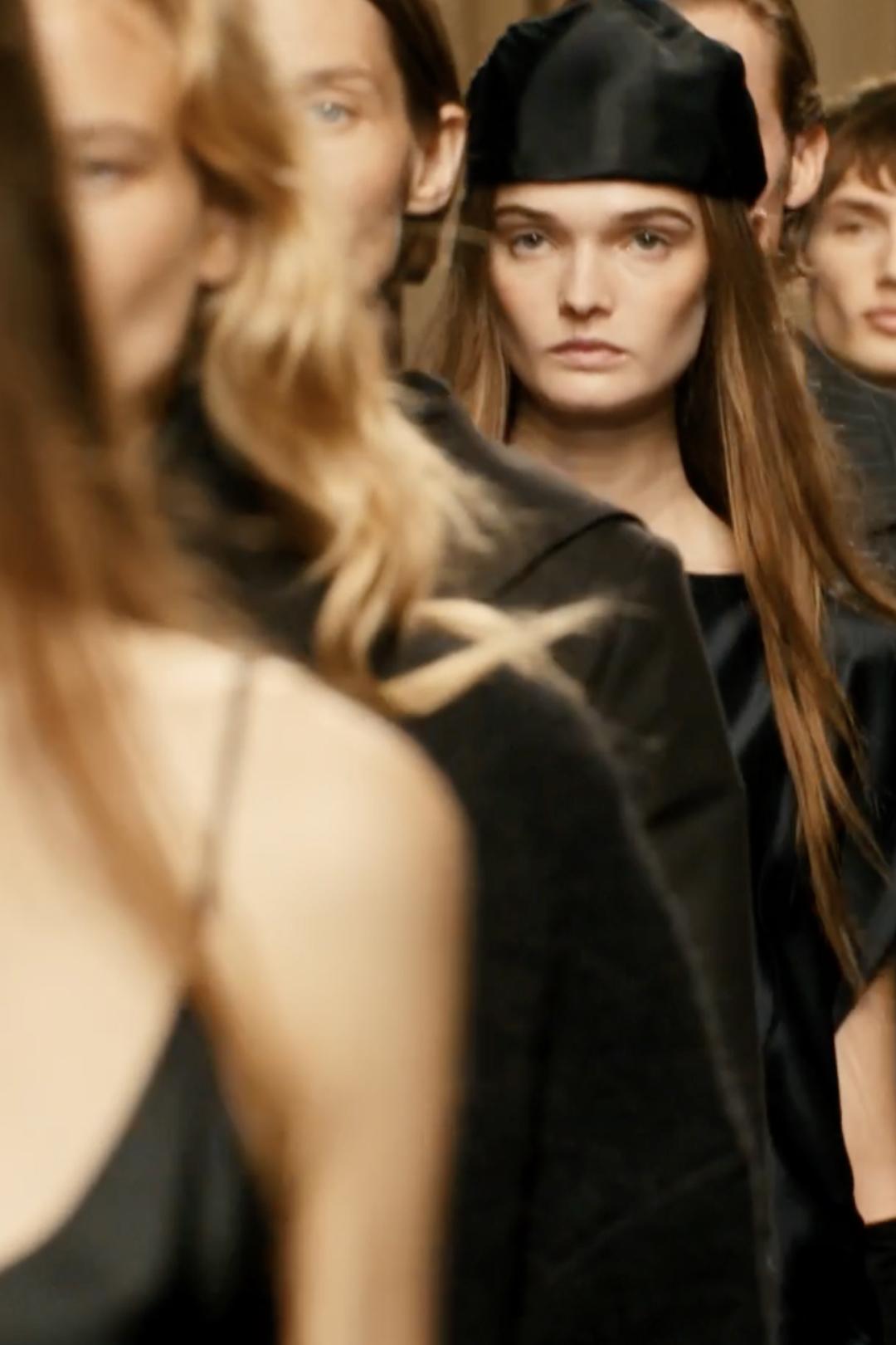 FASHION SHOW - LIMITED EDITION FW24