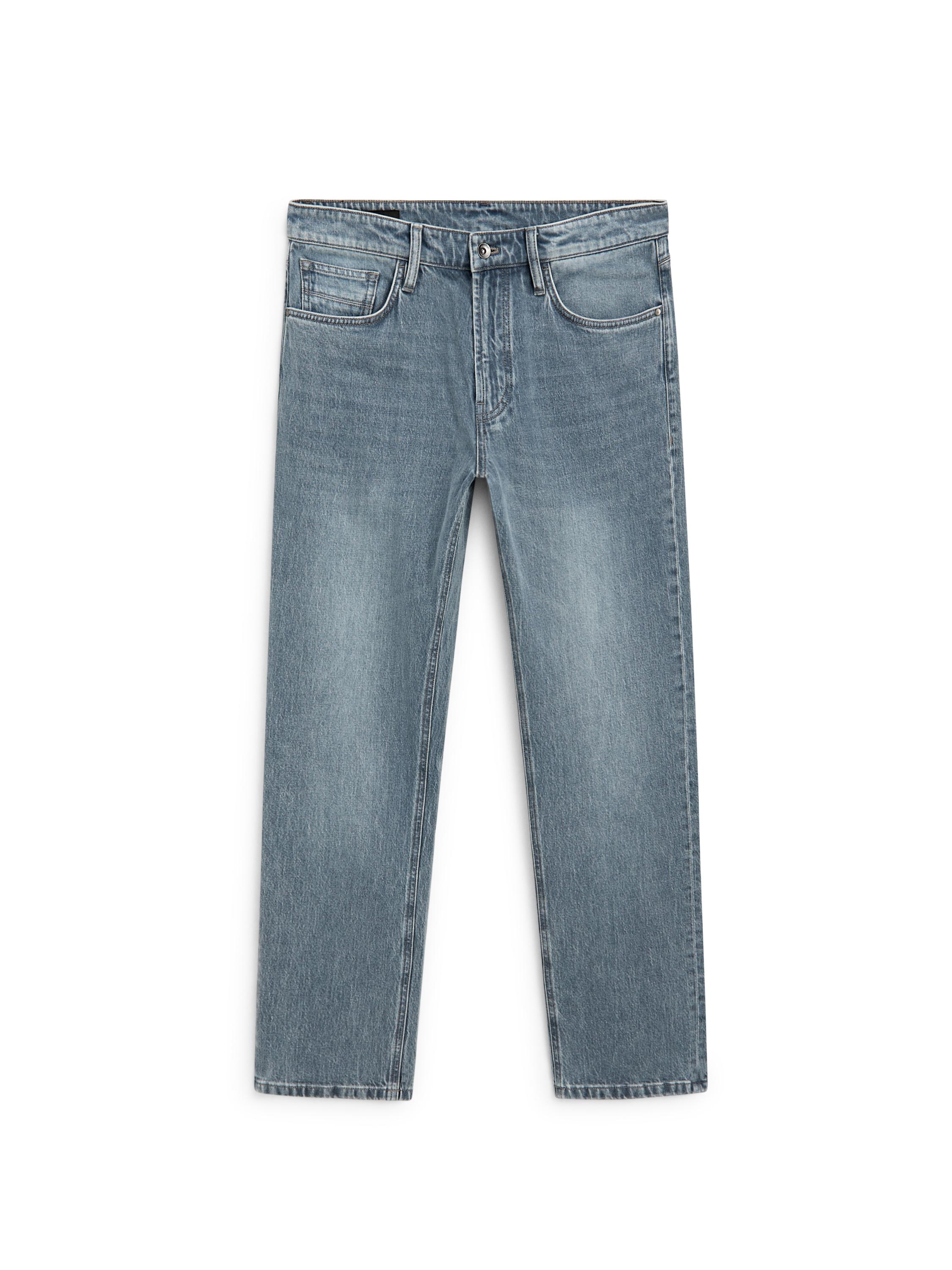 Tapered fit jeans — INDIGO