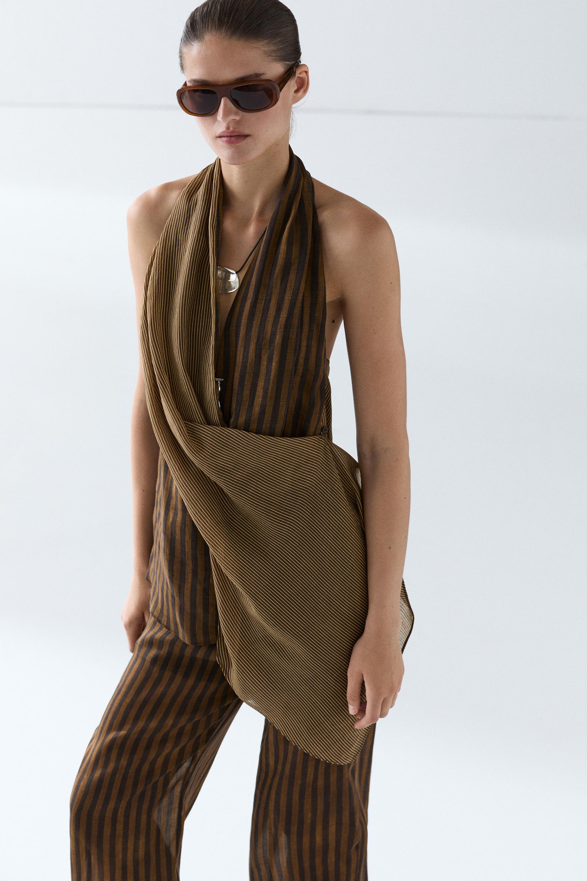 Flowing striped halter top total look — Khaki