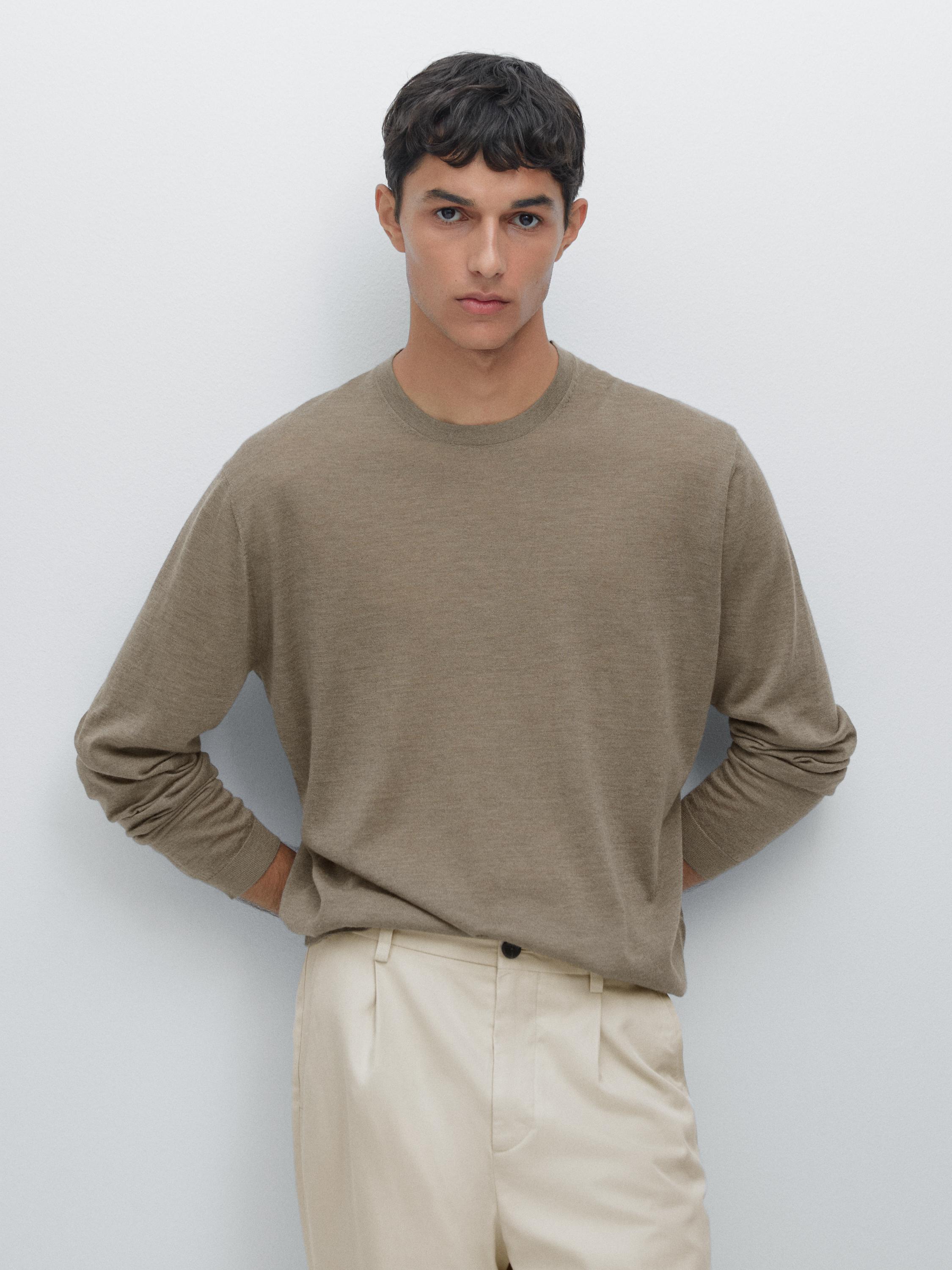 Knit 100% cashmere crew neck sweater