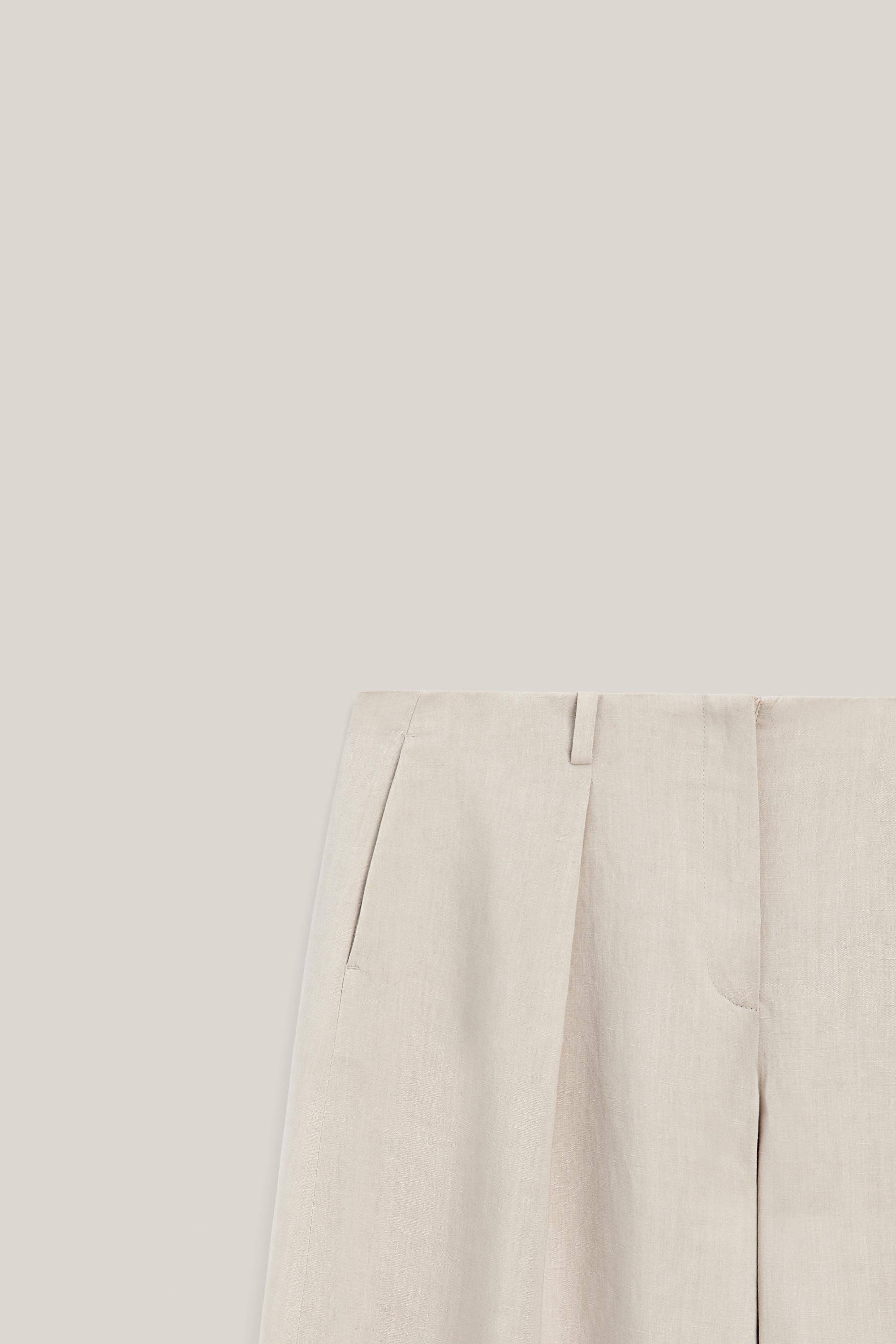 Darted trousers - LIMITED EDITION — SAND
