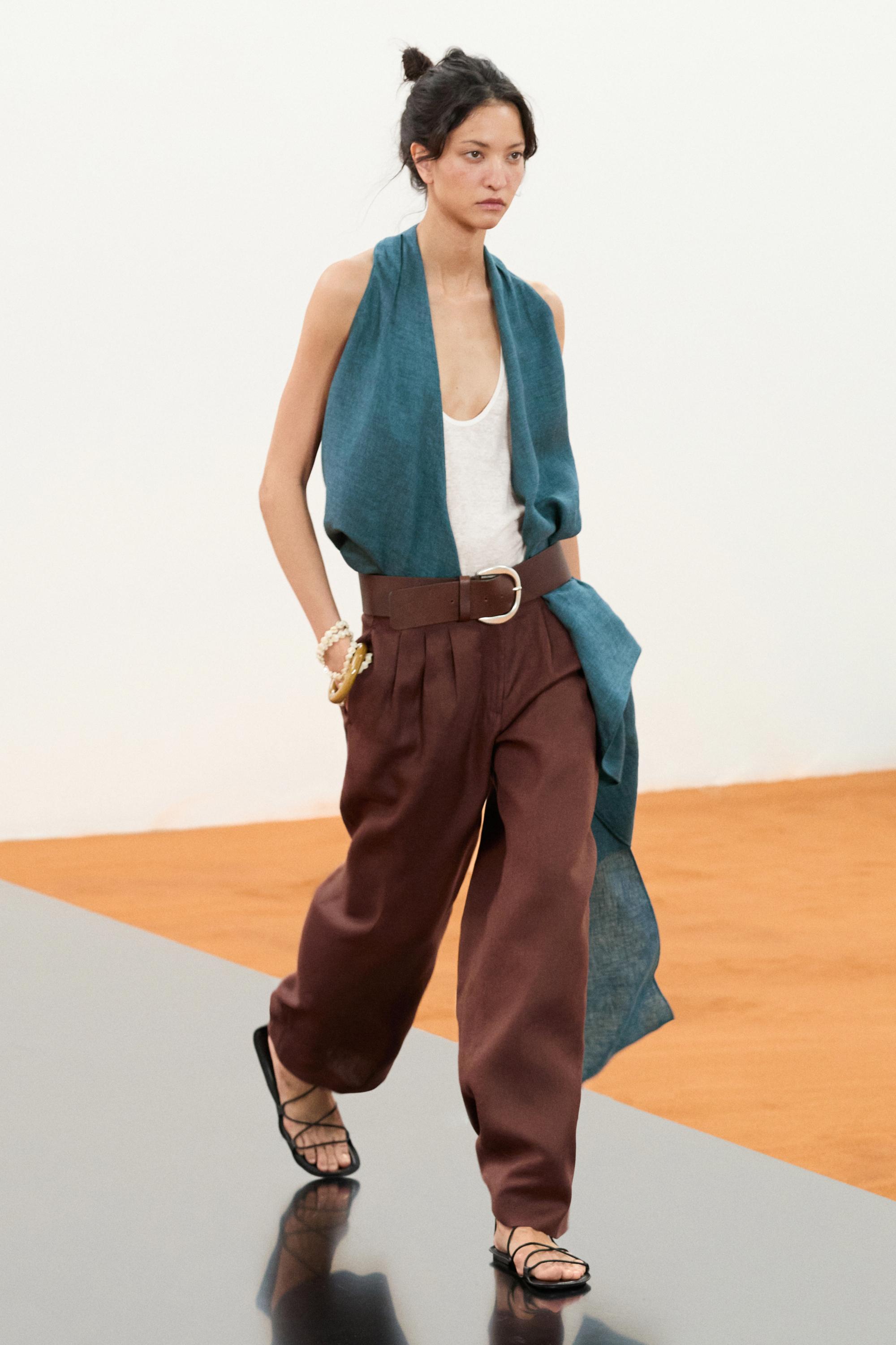 100% linen strappy top — Off white