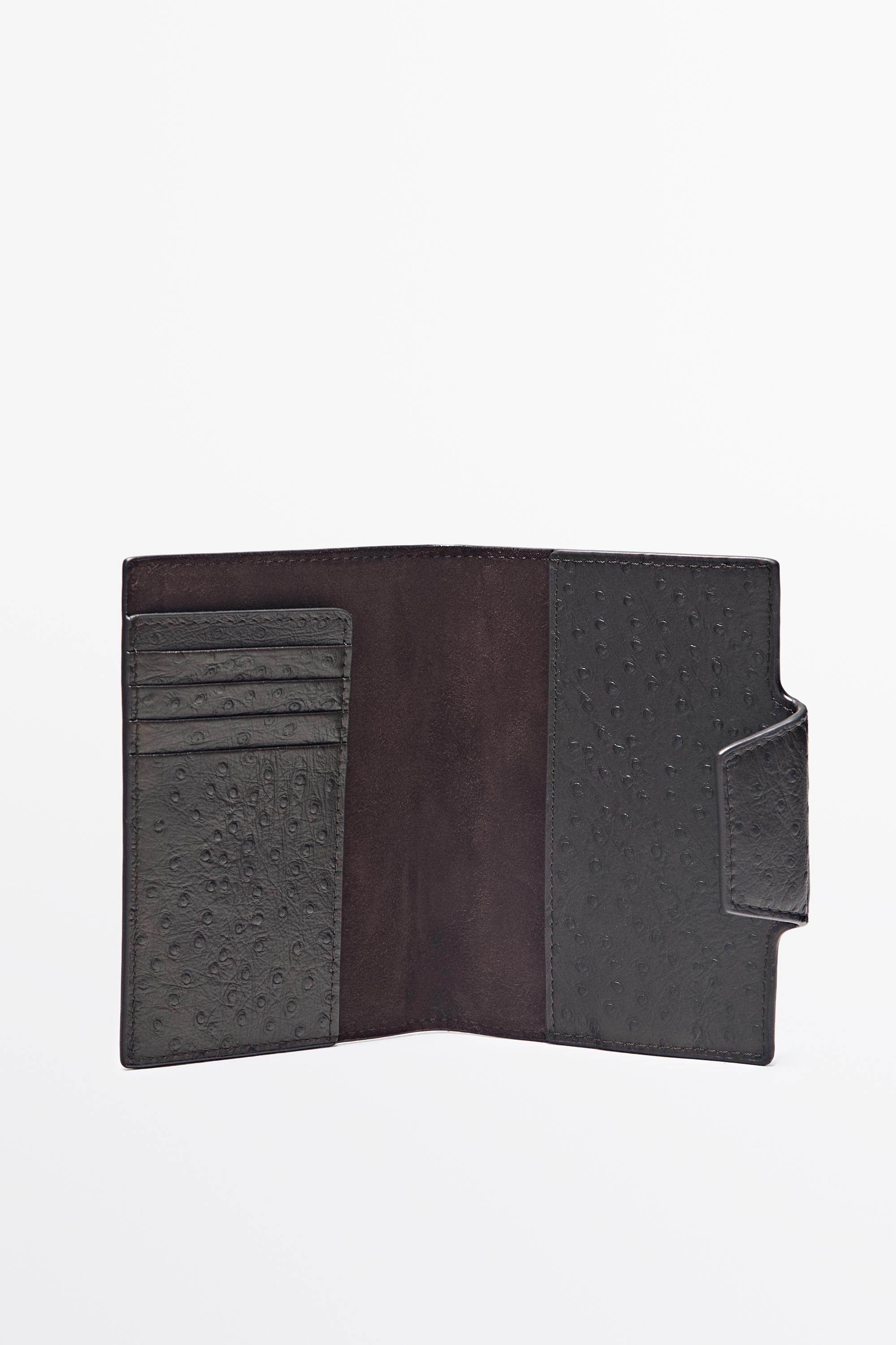 Textured leather passport holder — BROWN