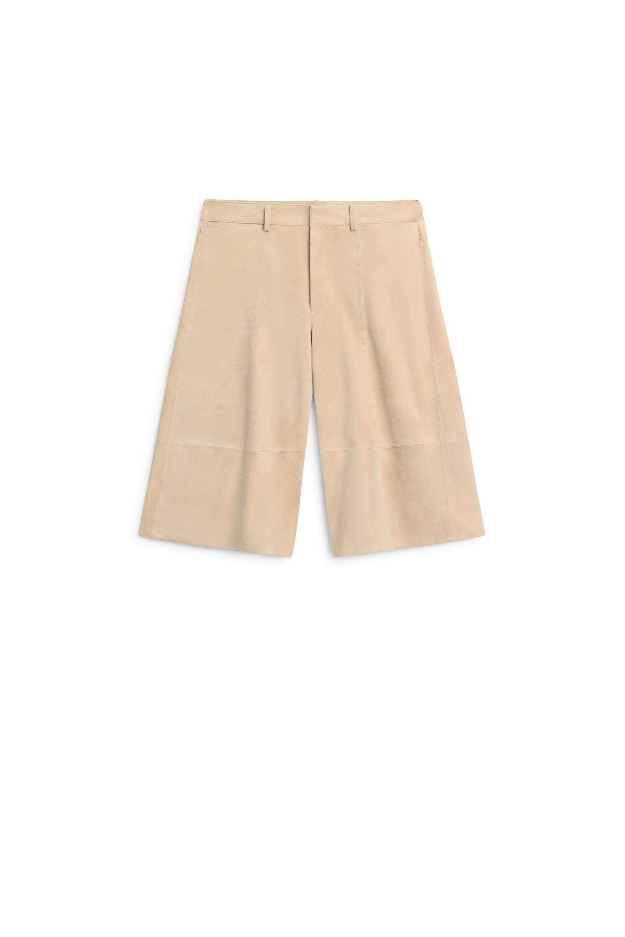 Long suede leather Bermuda shorts — BEIGE