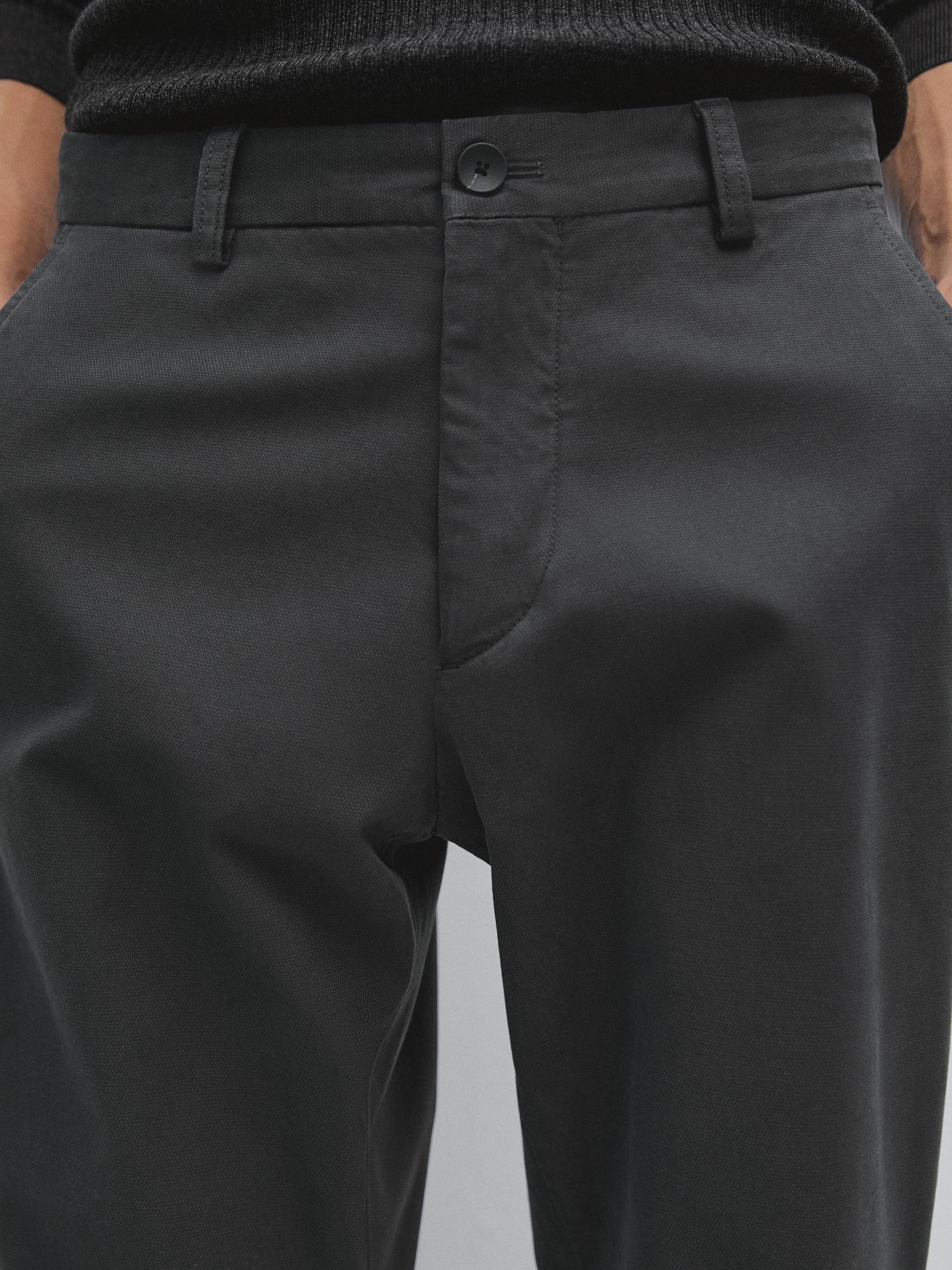 Strukturierte Slim-Fit-Hose