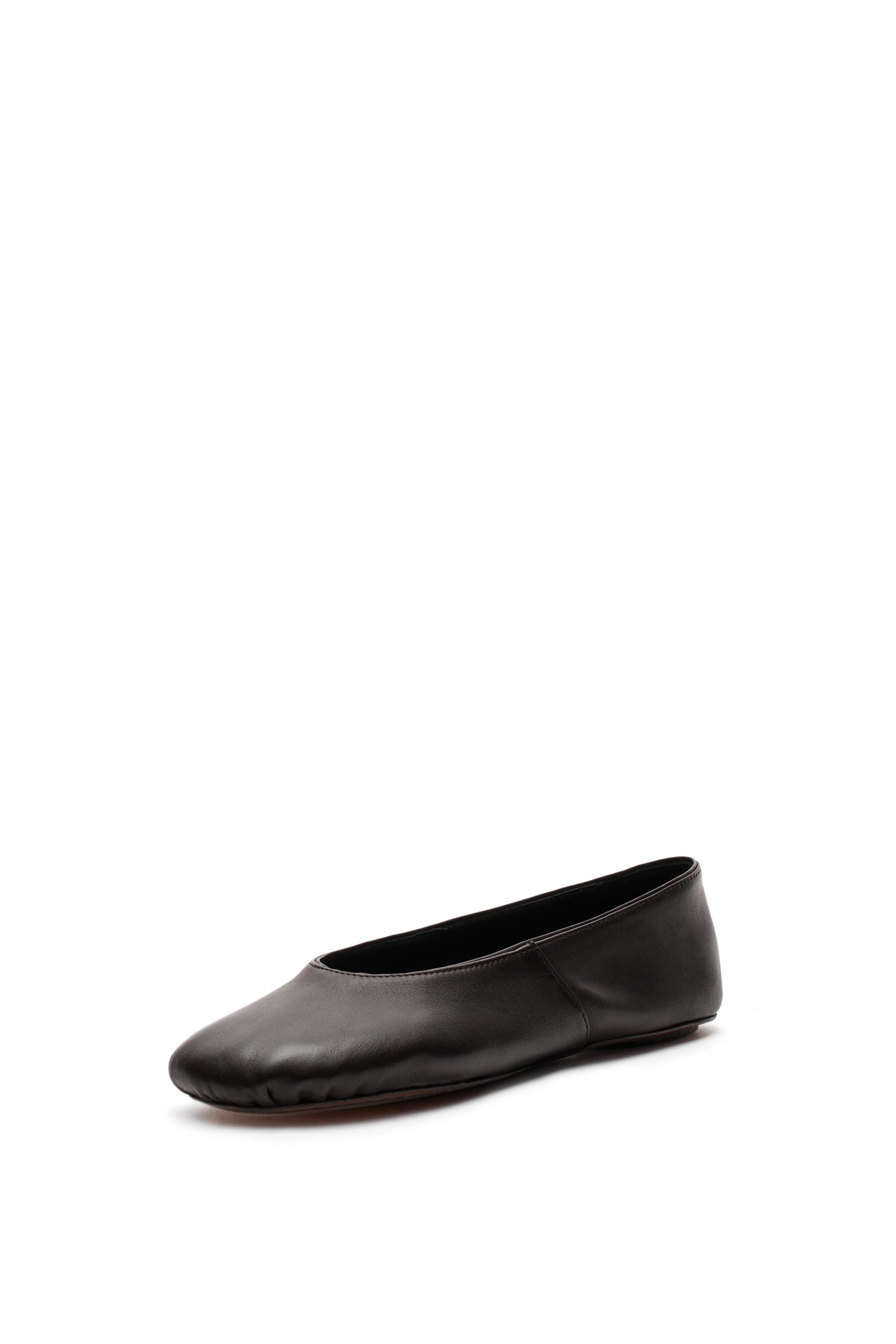 Soft leather ballet flat — BROWN