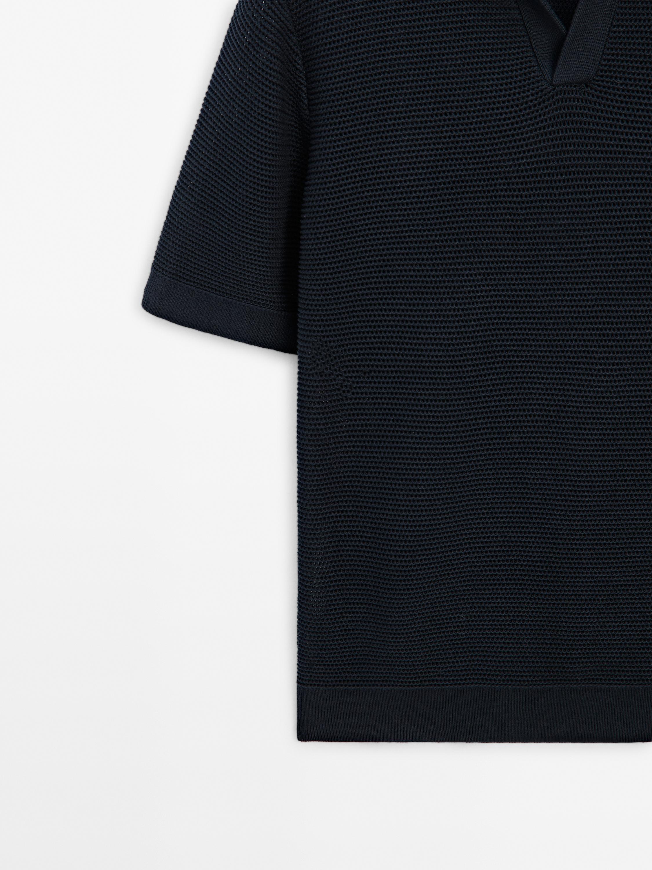 Short sleeve textured knit polo shirt