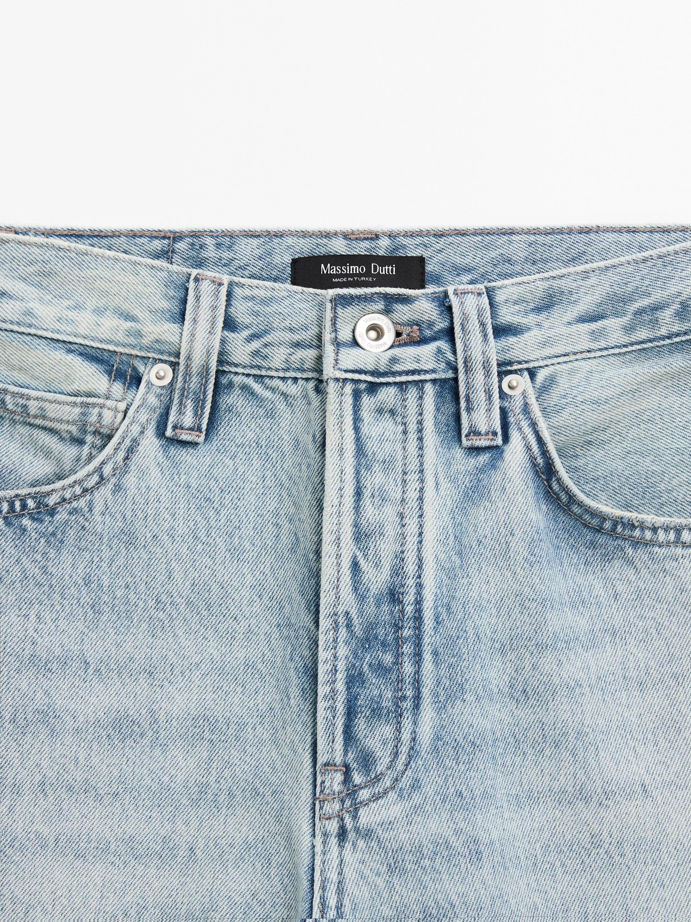 Straight-leg high-waist jeans