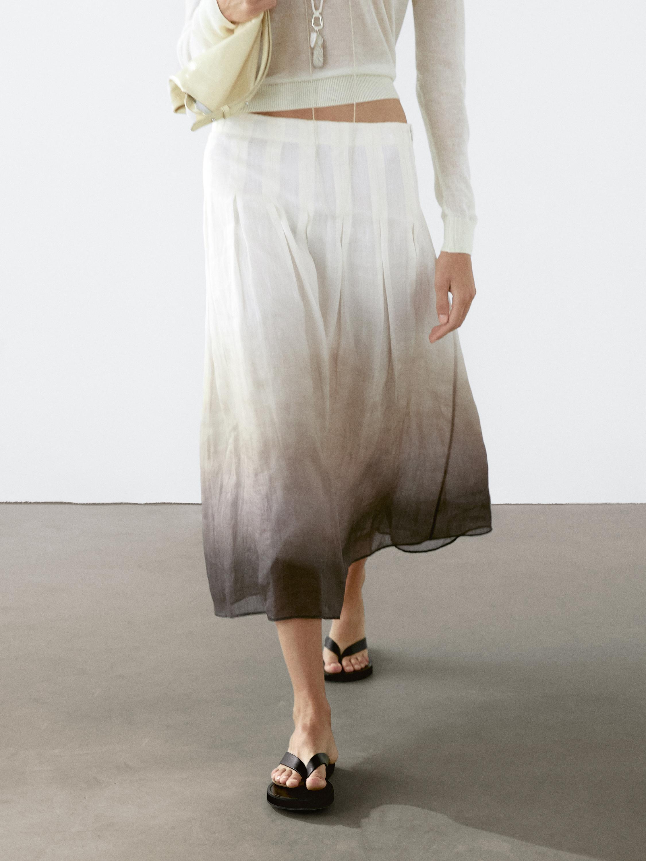 Rok midi lipit kotak motif ombré