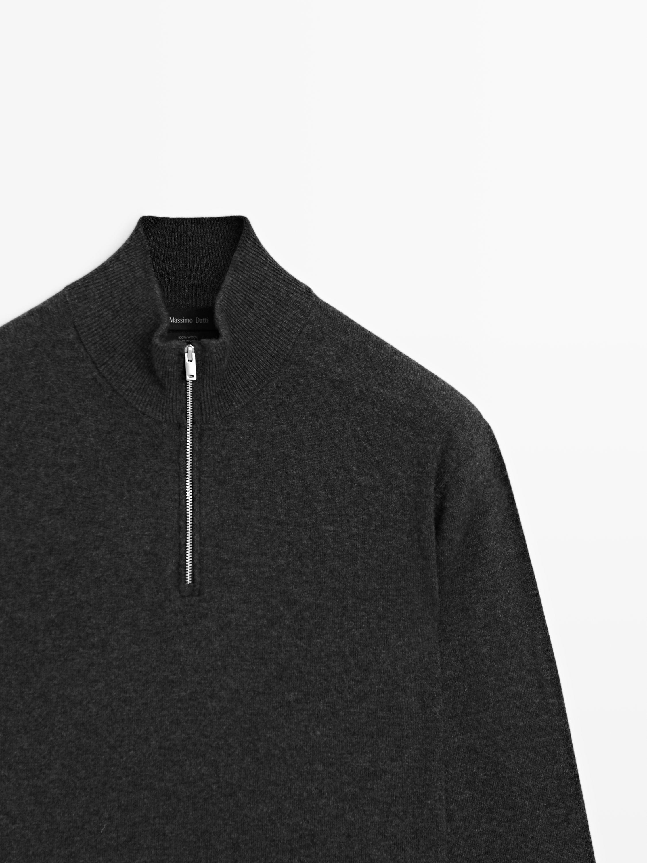 Mock neck knit sweater with zip