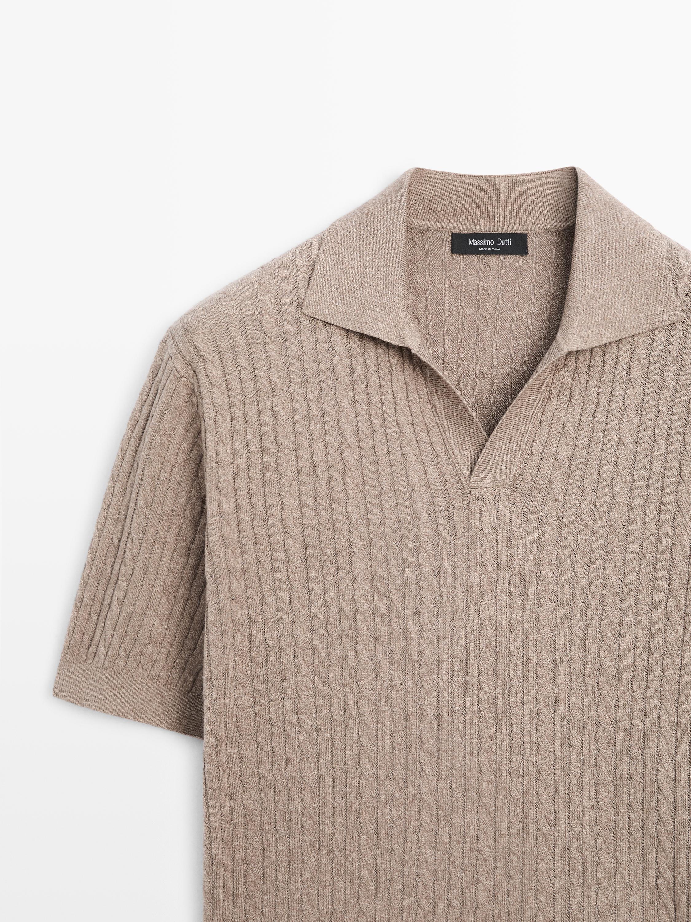 Short sleeve knit polo shirt with cable-knit detail — PALE KHAKI