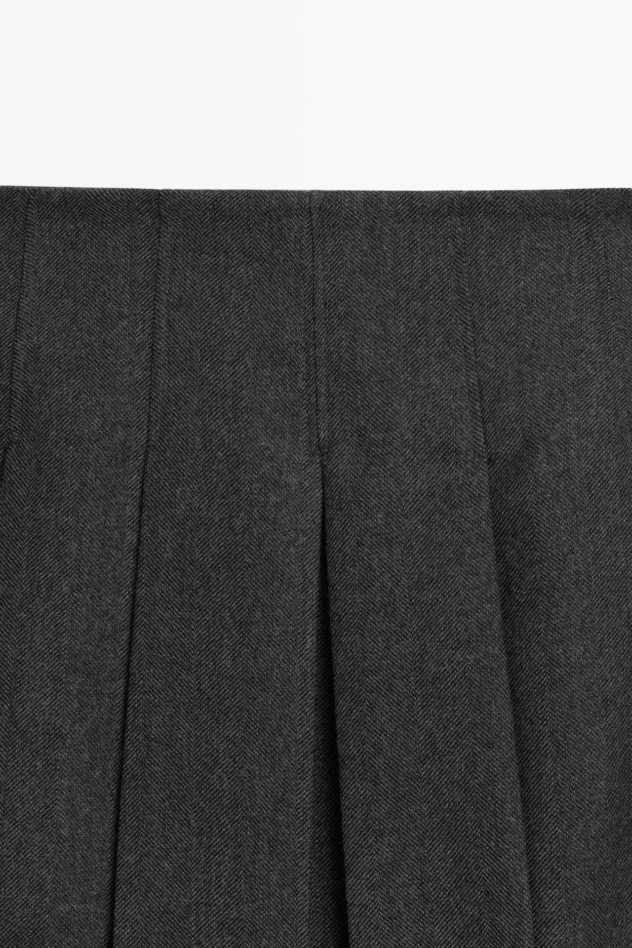 Wool blend pleated skirt — BLACK