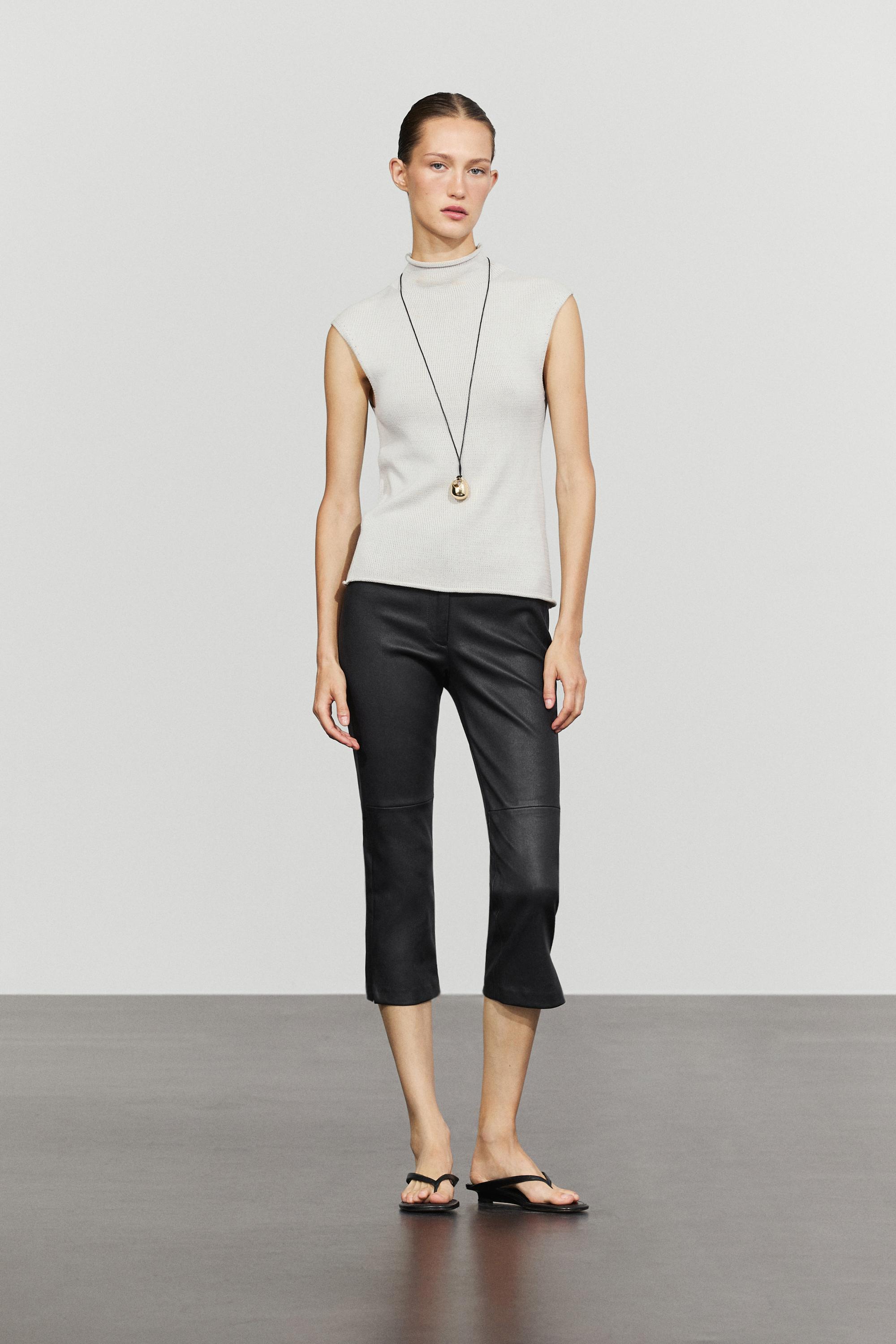 Leather capris — BLACK