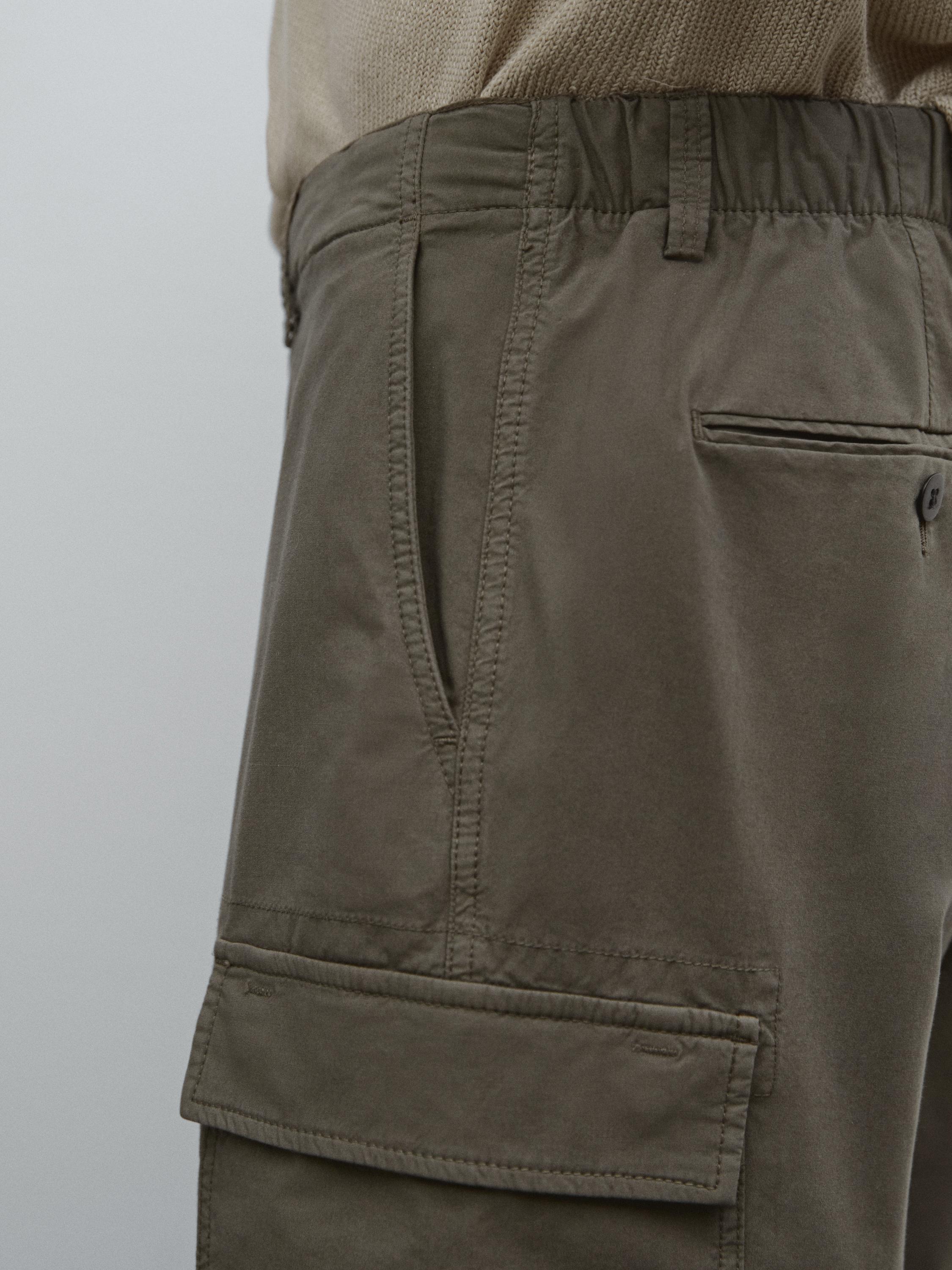 Cotton blend cargo Bermuda shorts