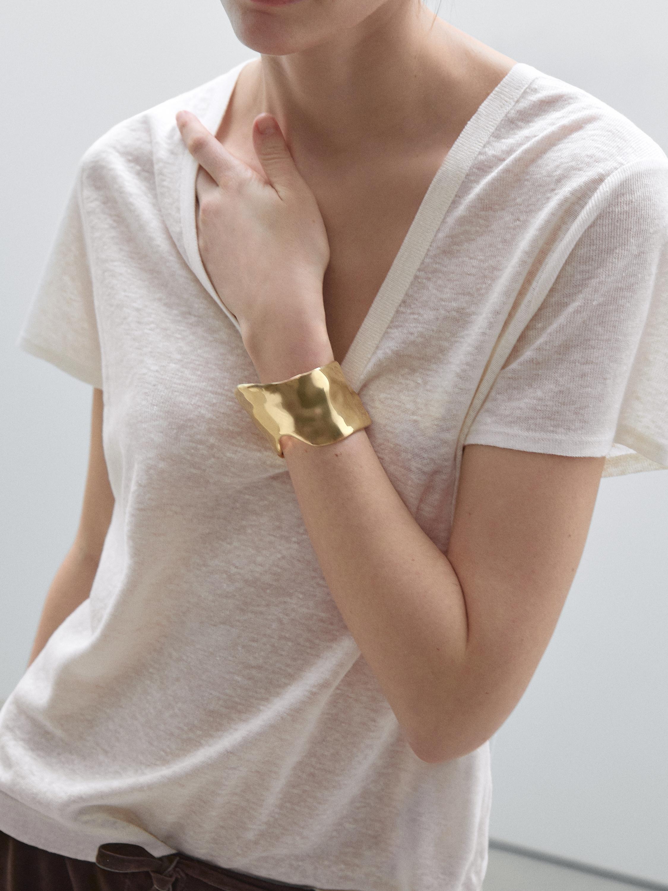 Camiseta cuello pico 100% lino