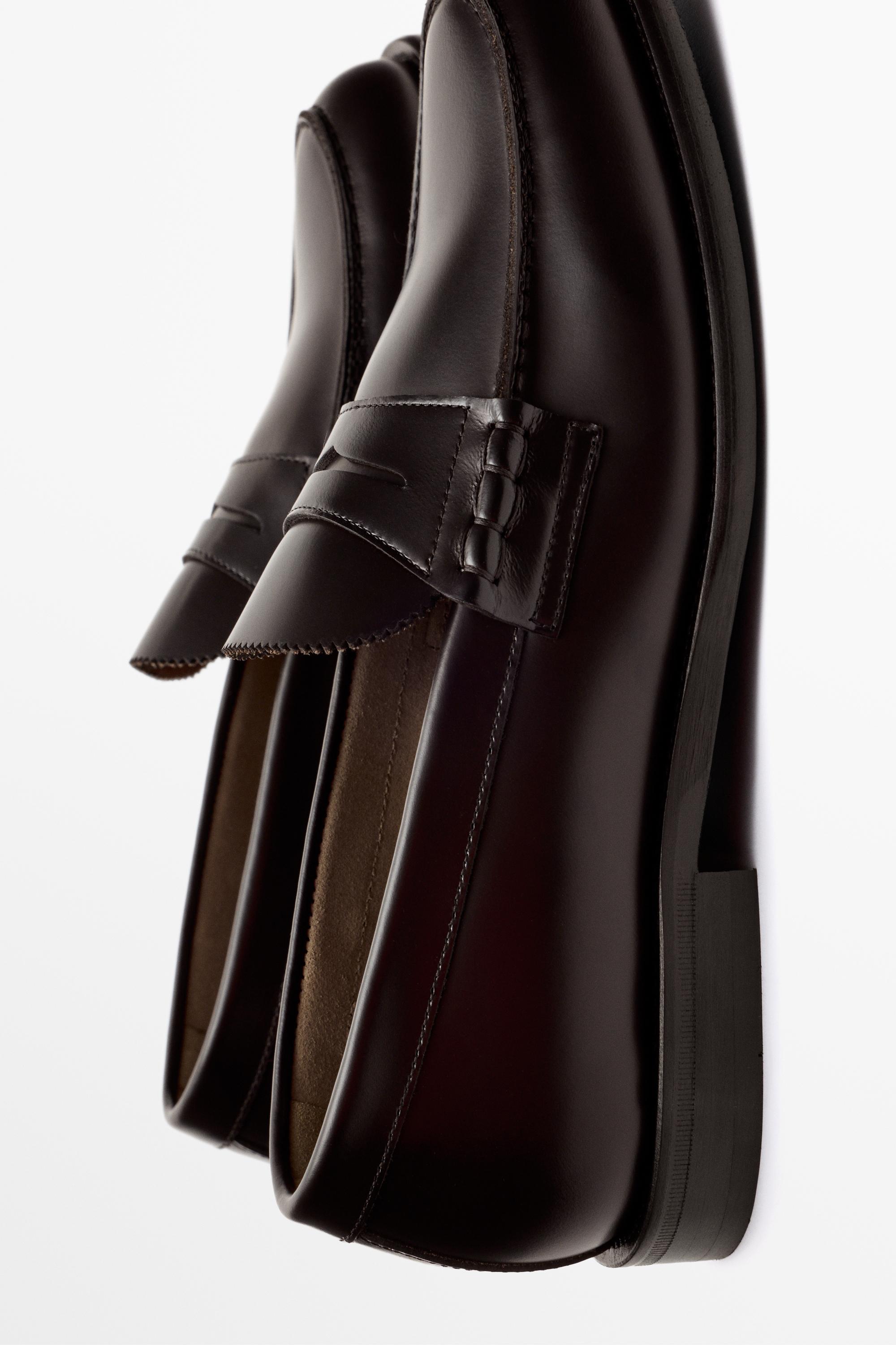 Leather penny loafer — BROWN
