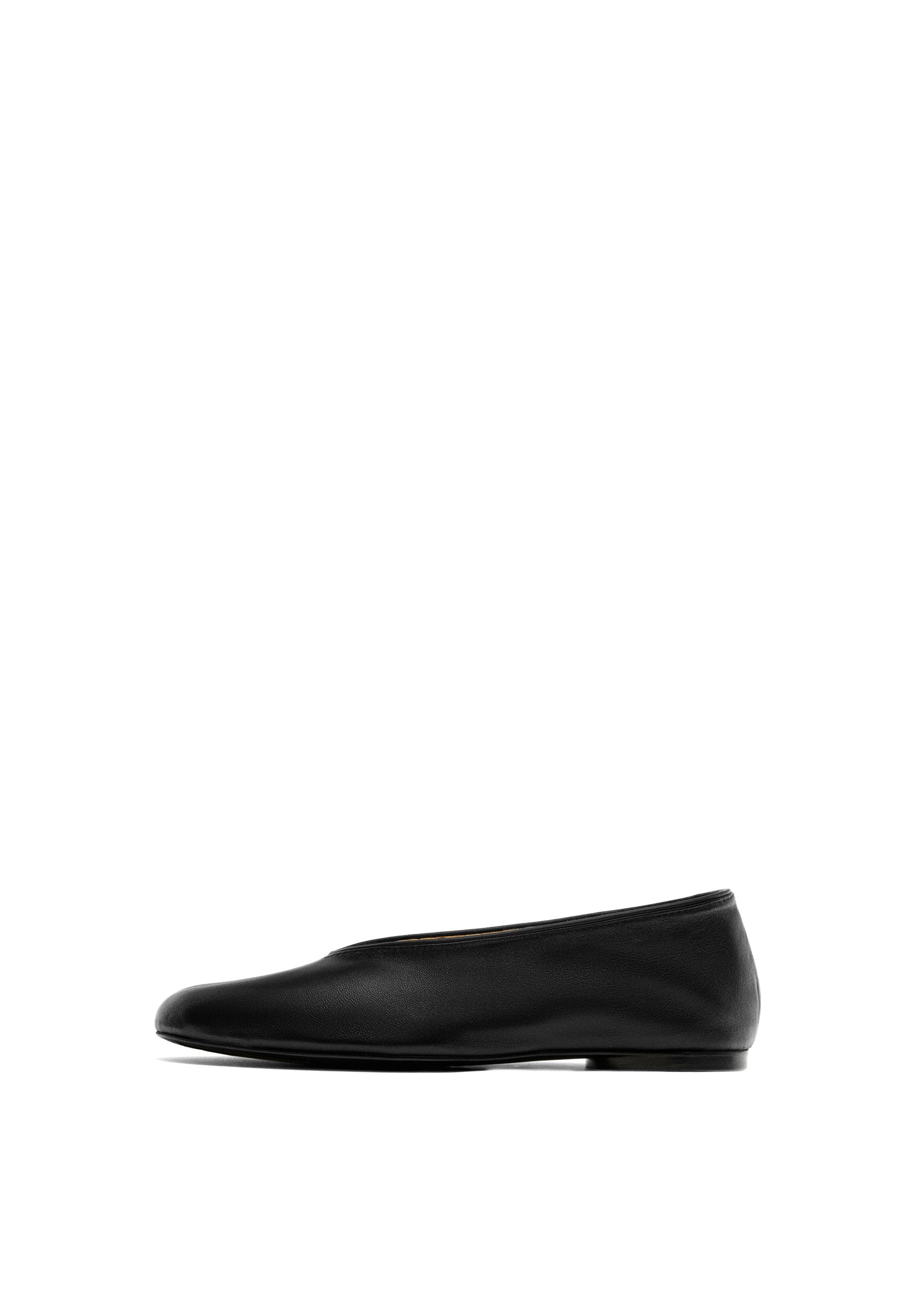 Soft leather ballerinas — BLACK