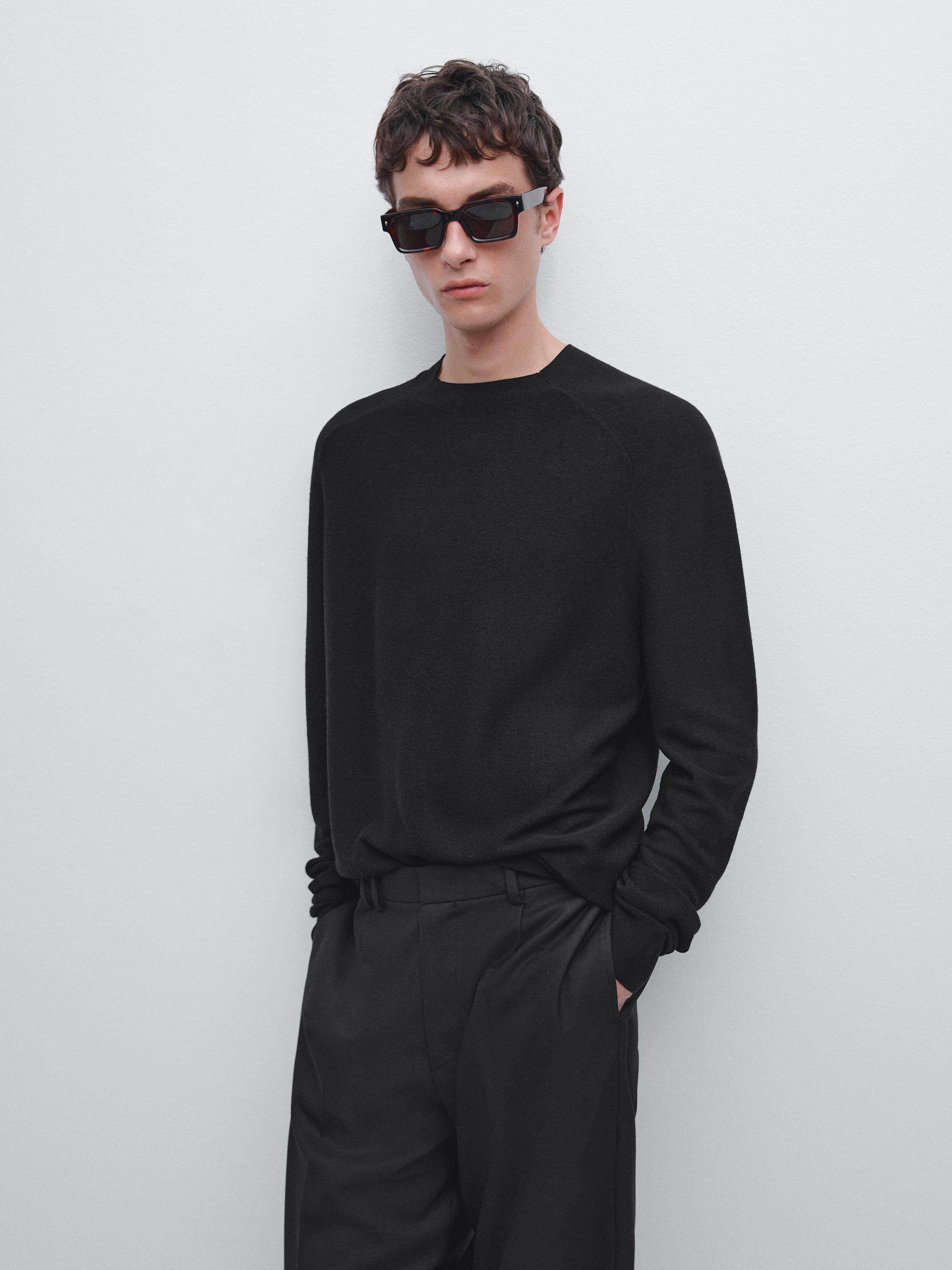 100% wool raglan sleeve knit sweater