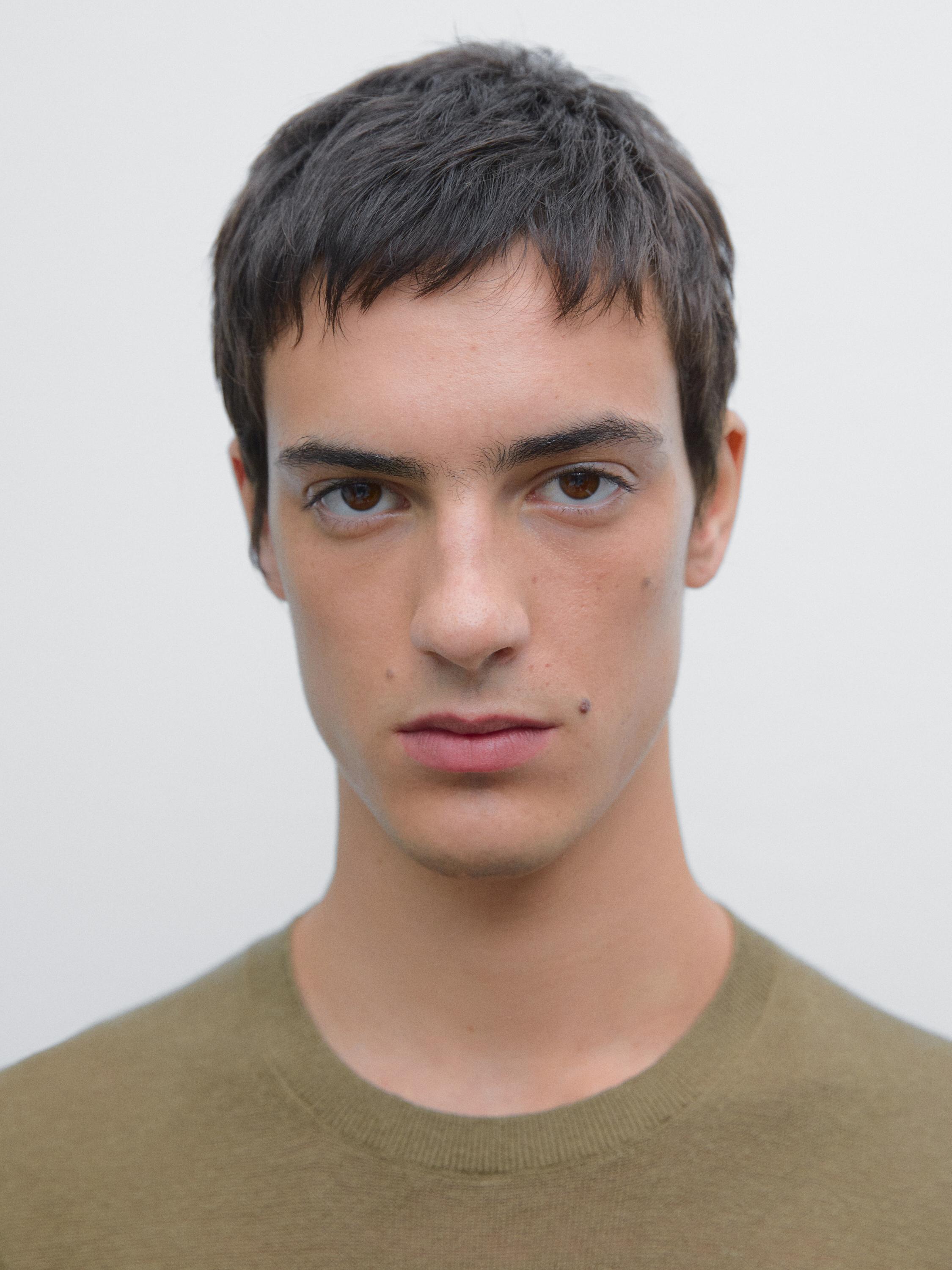 Πλεκτό πουλόβερ από 100% λινό