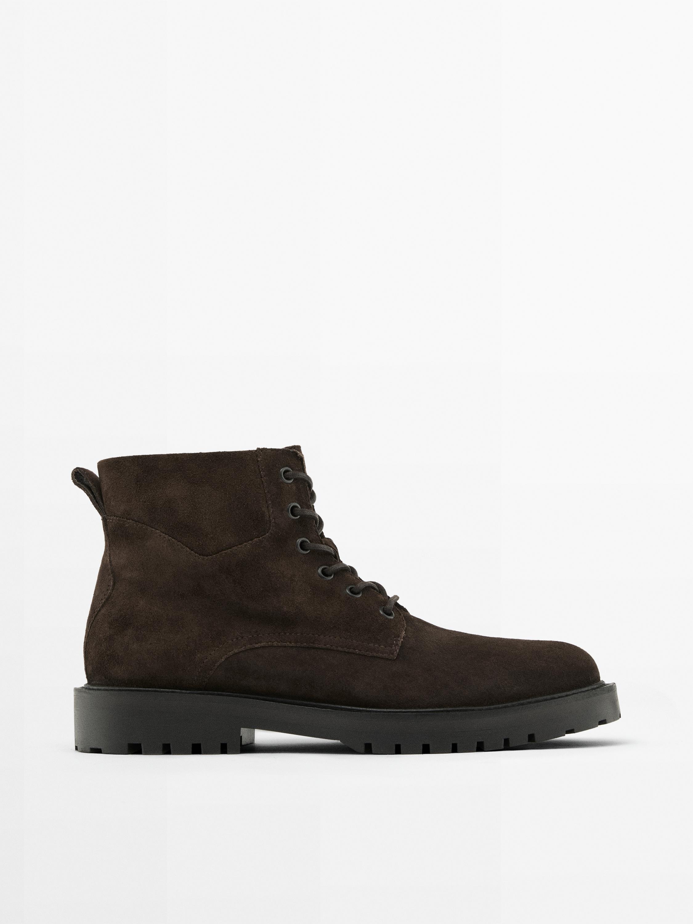 Oiled split leather boots