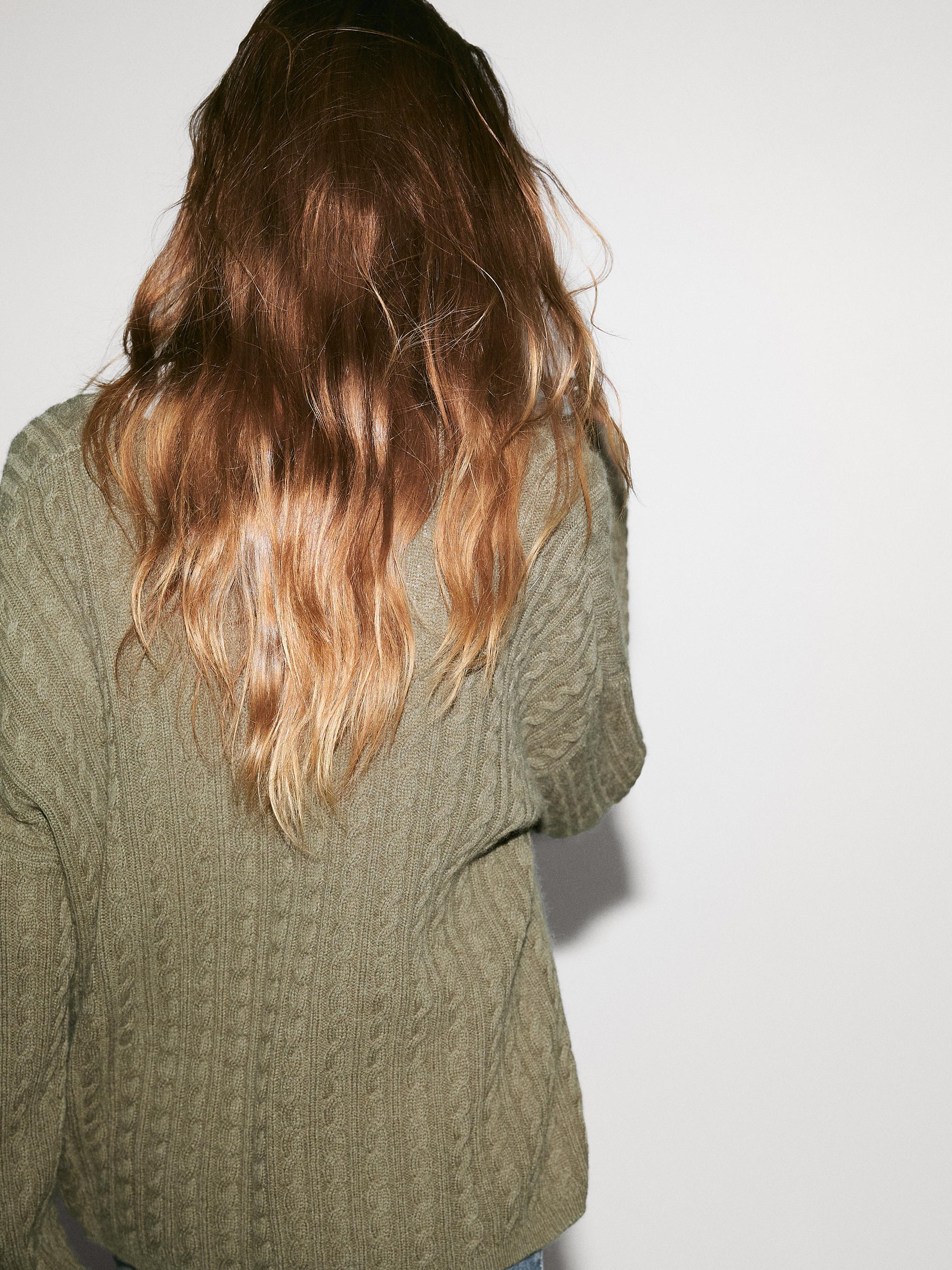 100% cashmere oversize knit sweater