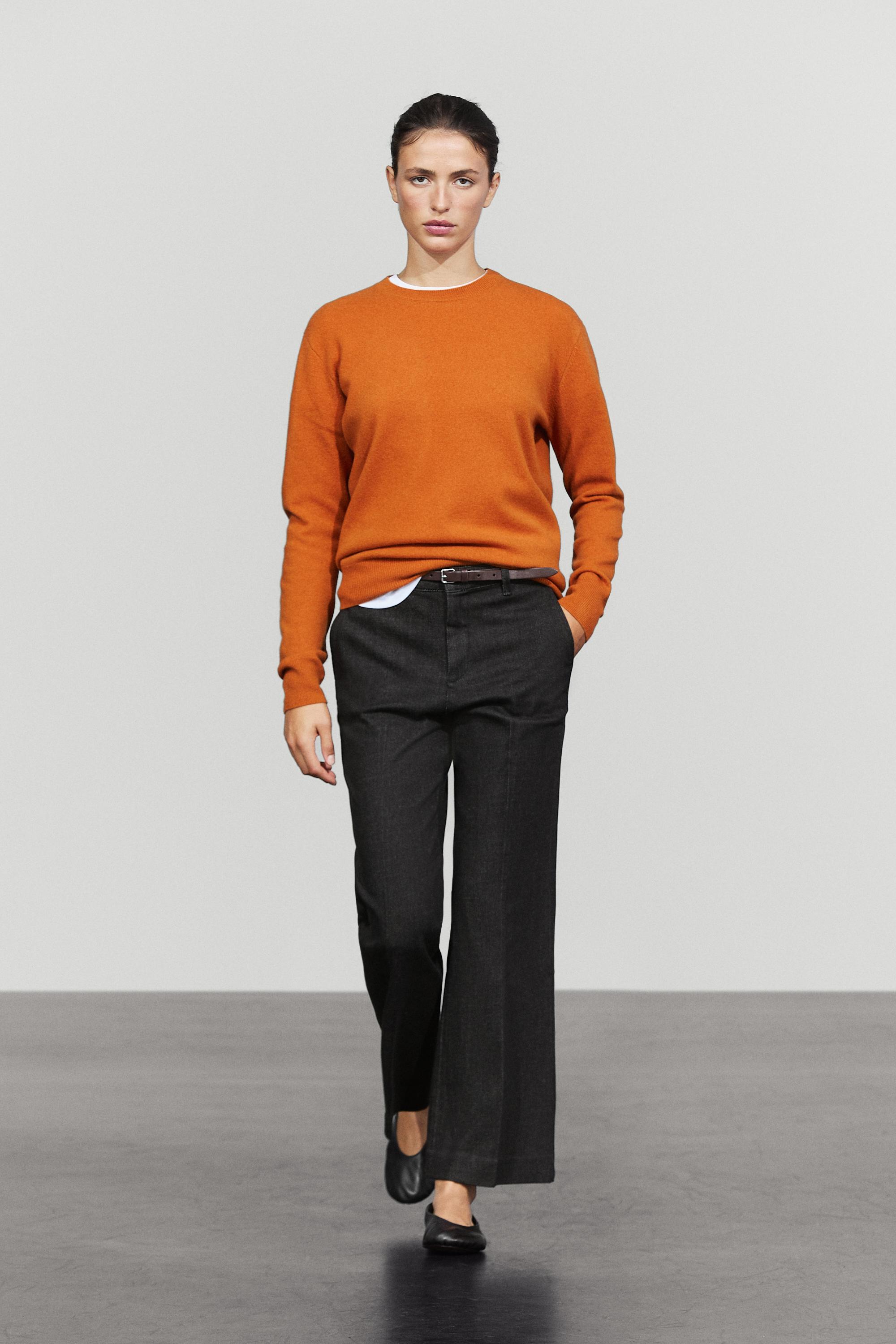 Wool blend knit sweater with round neck