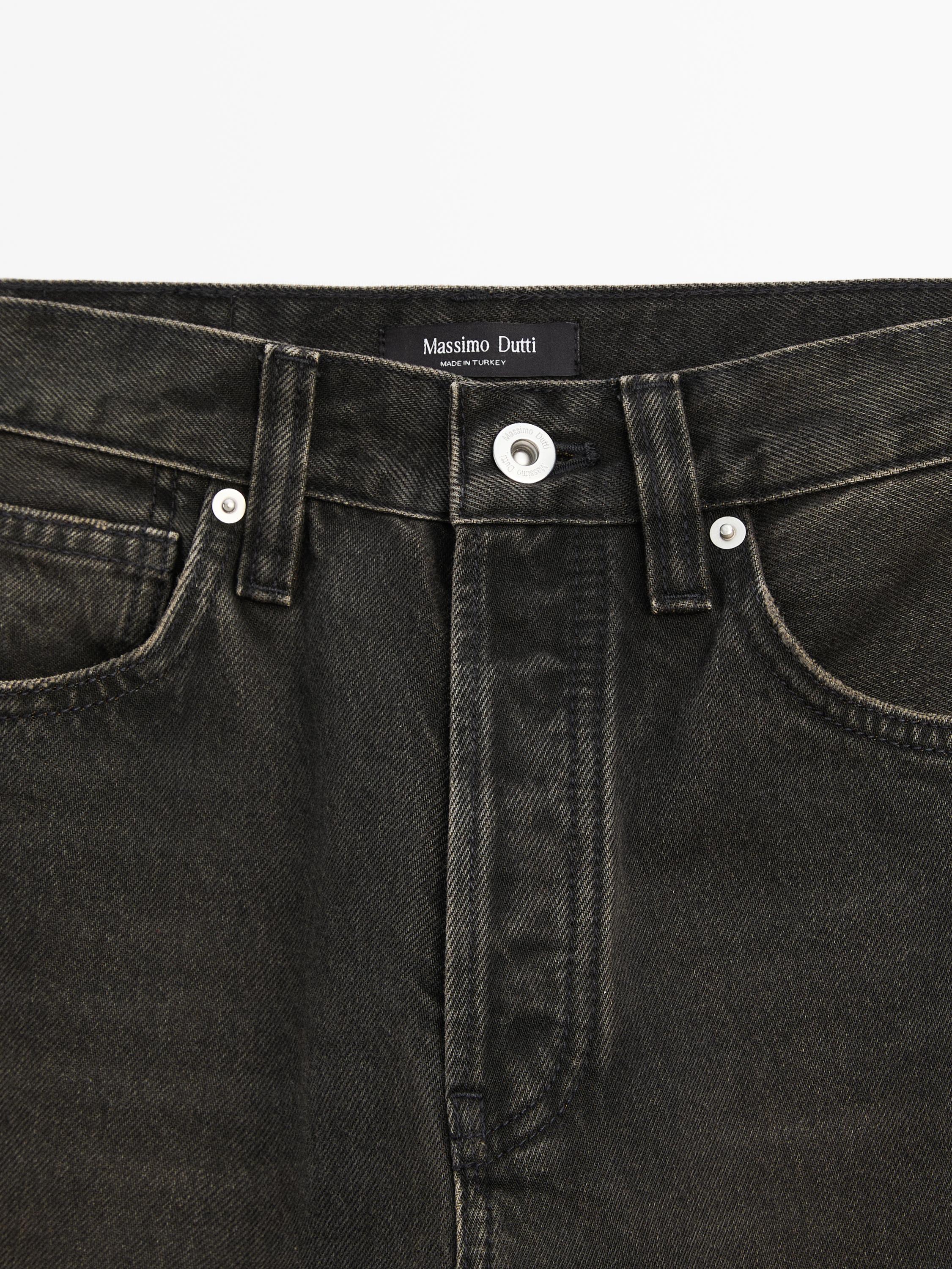 Straight-leg high-waist jeans