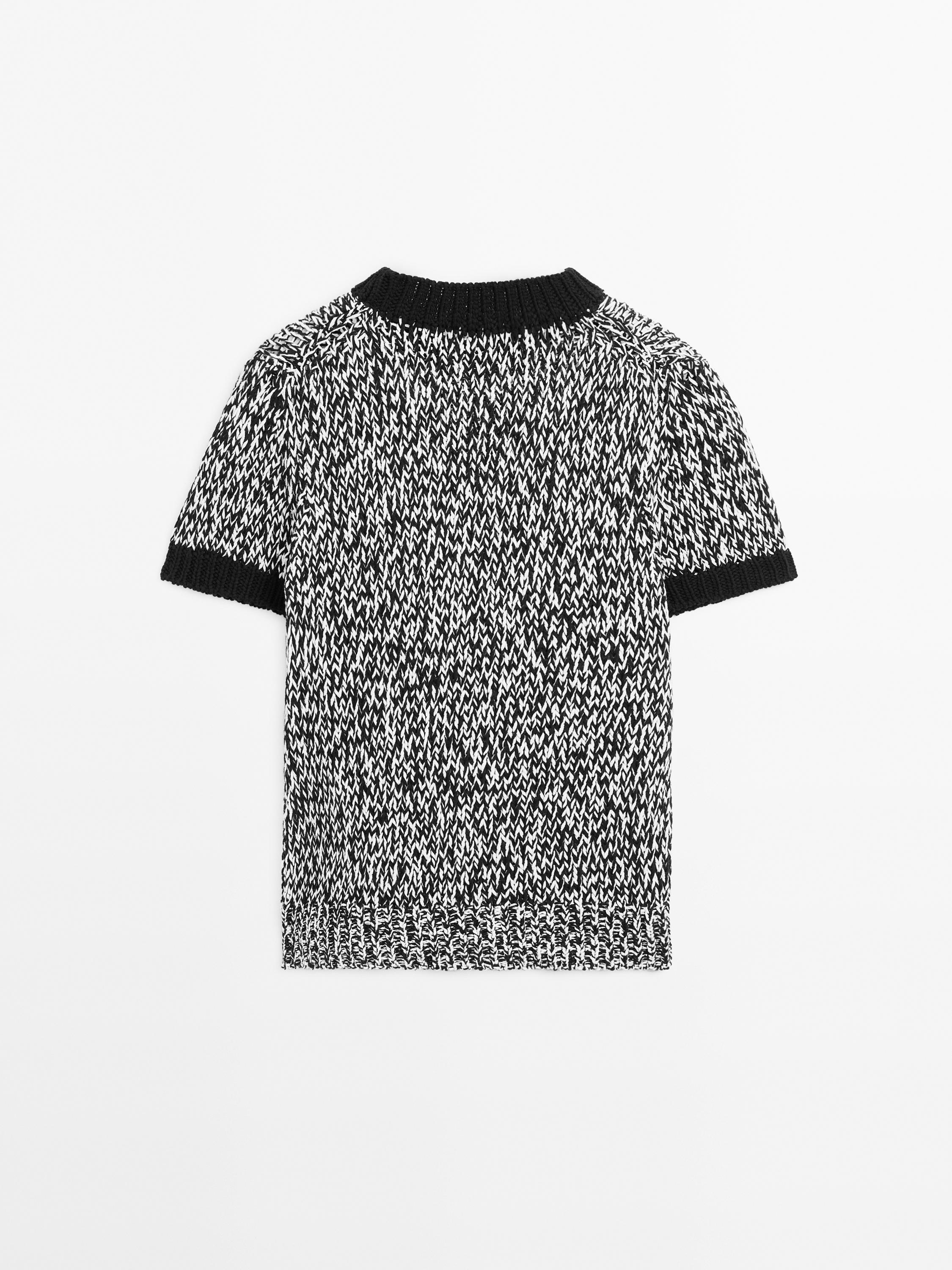 Short sleeve knit sweater