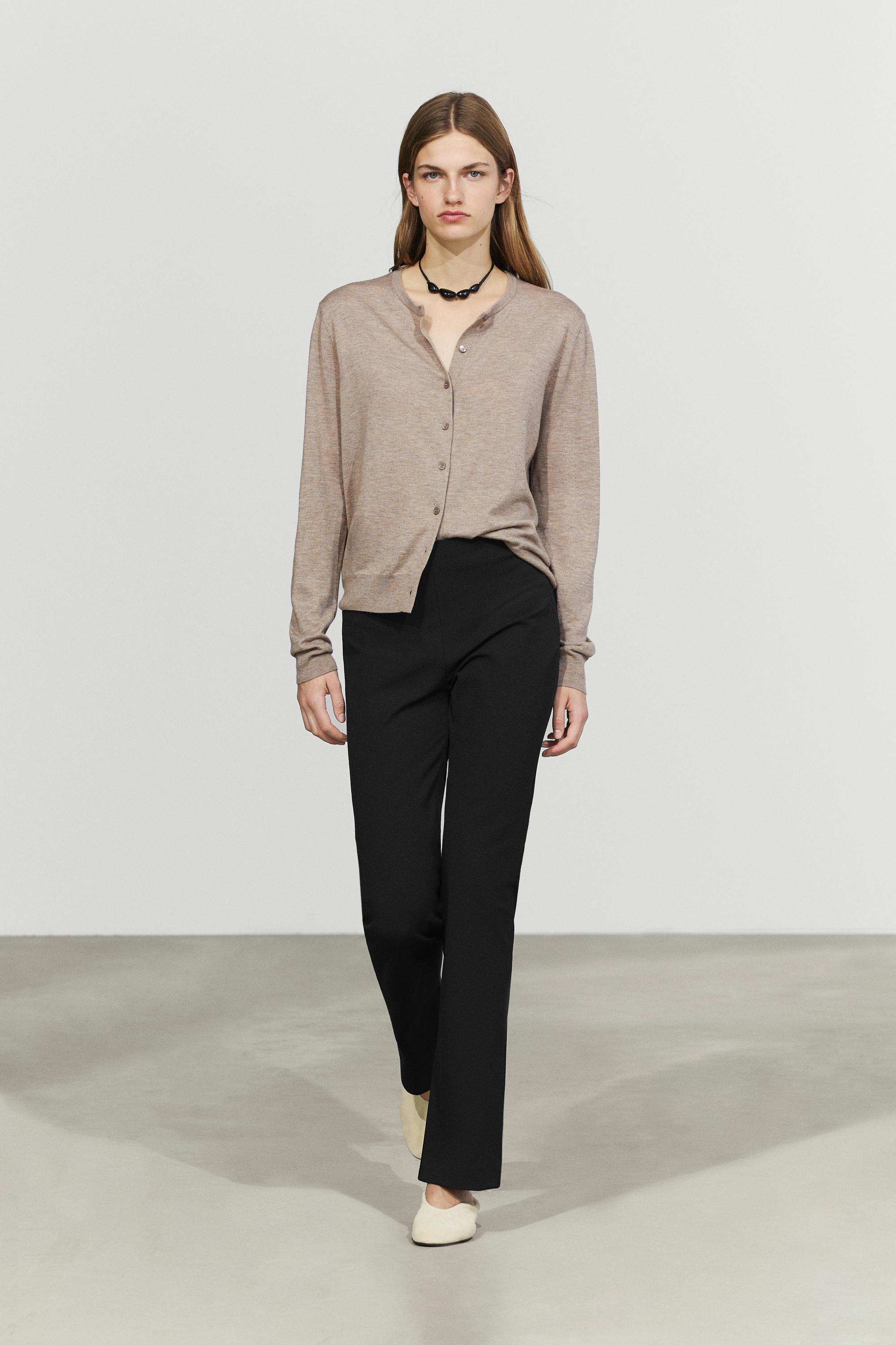 Feinstrick-Cardigan mit Rundausschnitt