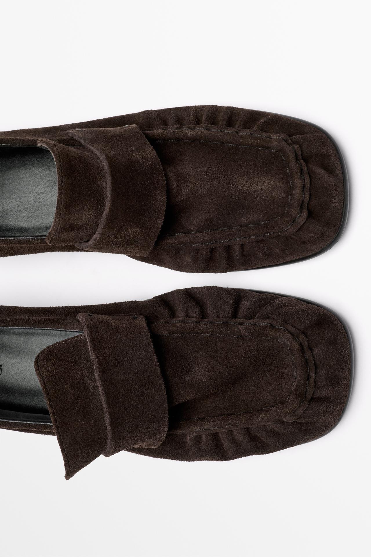 Shirred split suede leather loafer — BROWN