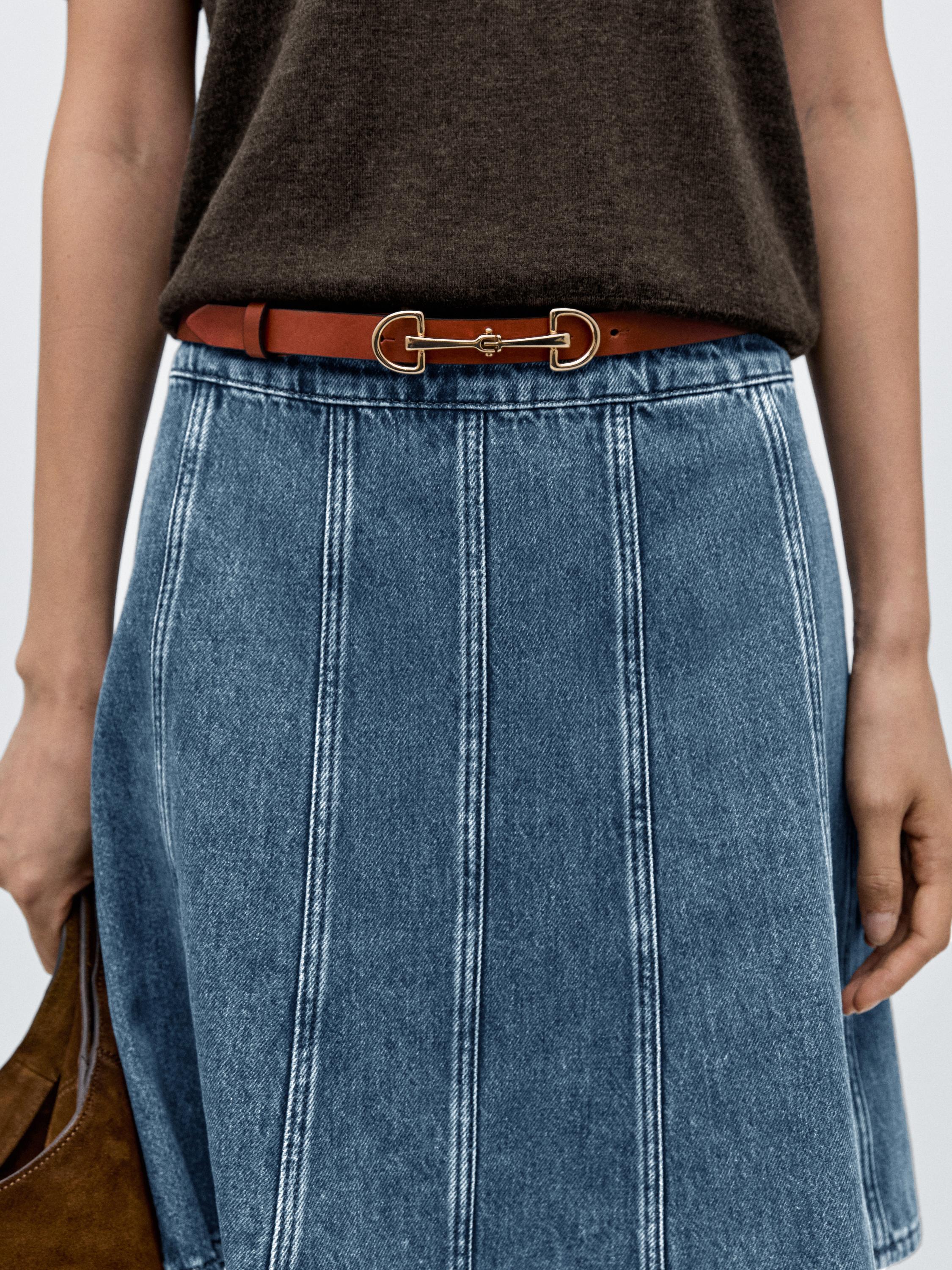 Short denim skirt with seam details