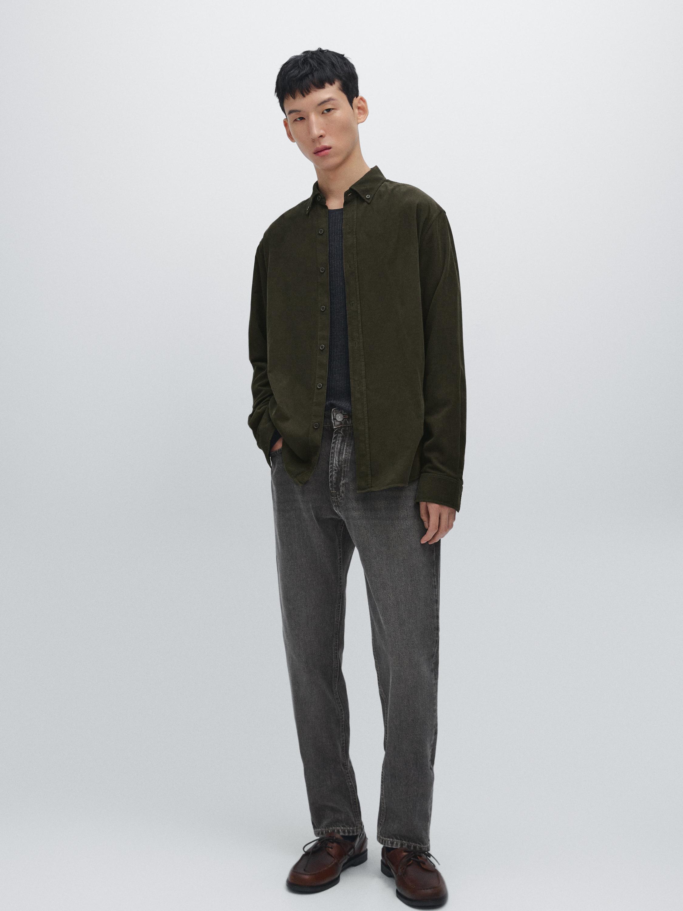 Chemise regular en velours côtelé fin