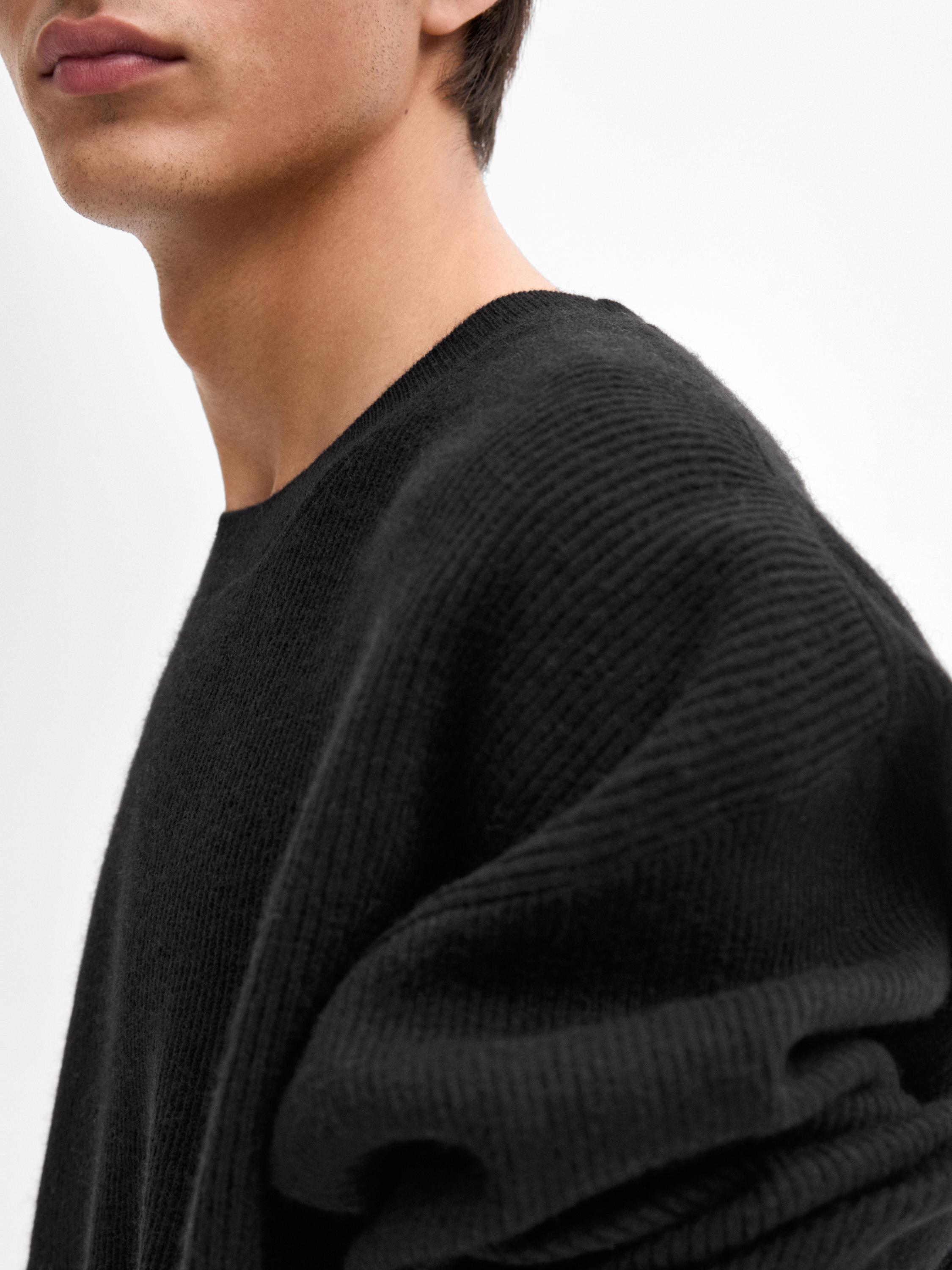 100% wool knit sweater