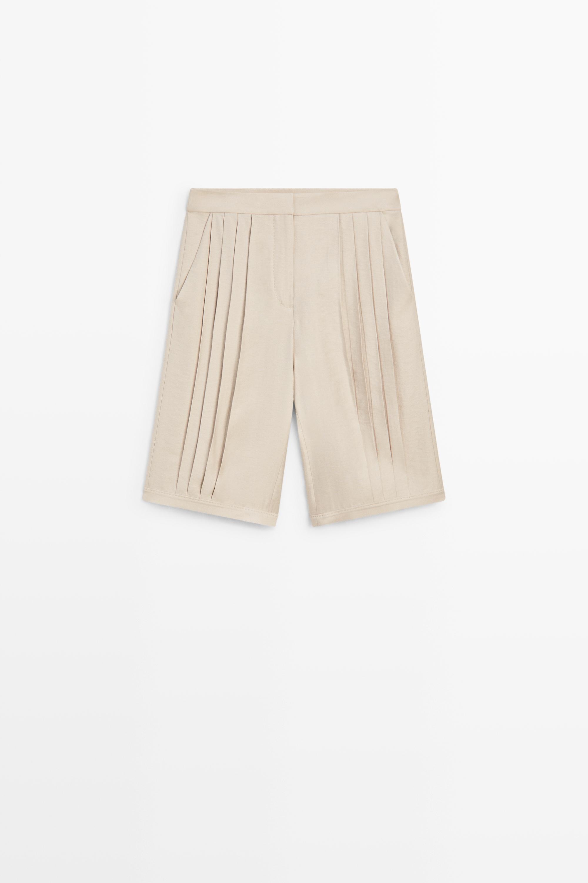 Flowing pleated Bermuda shorts - STUDIO — STONE